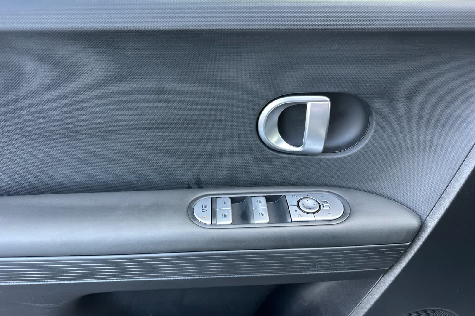 Thumbnail: 2024 Hyundai Ioniq 5 - 12