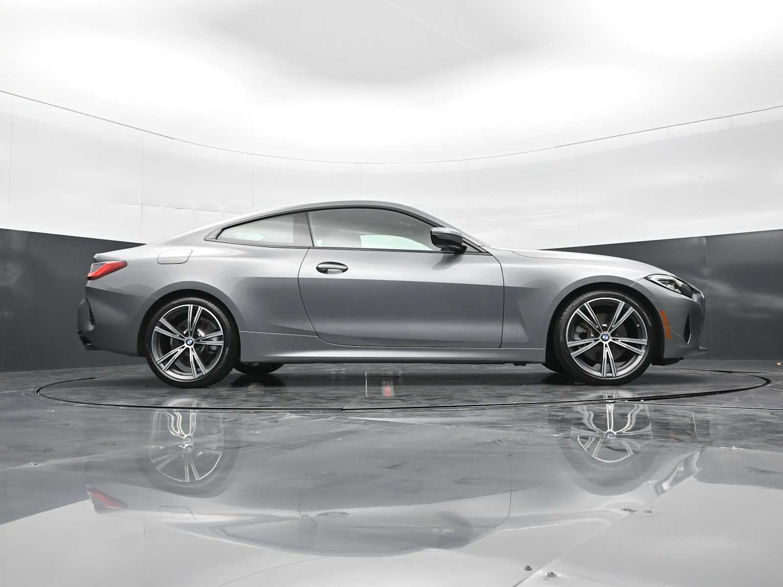 Thumbnail: 2023 BMW 4 Series - 26