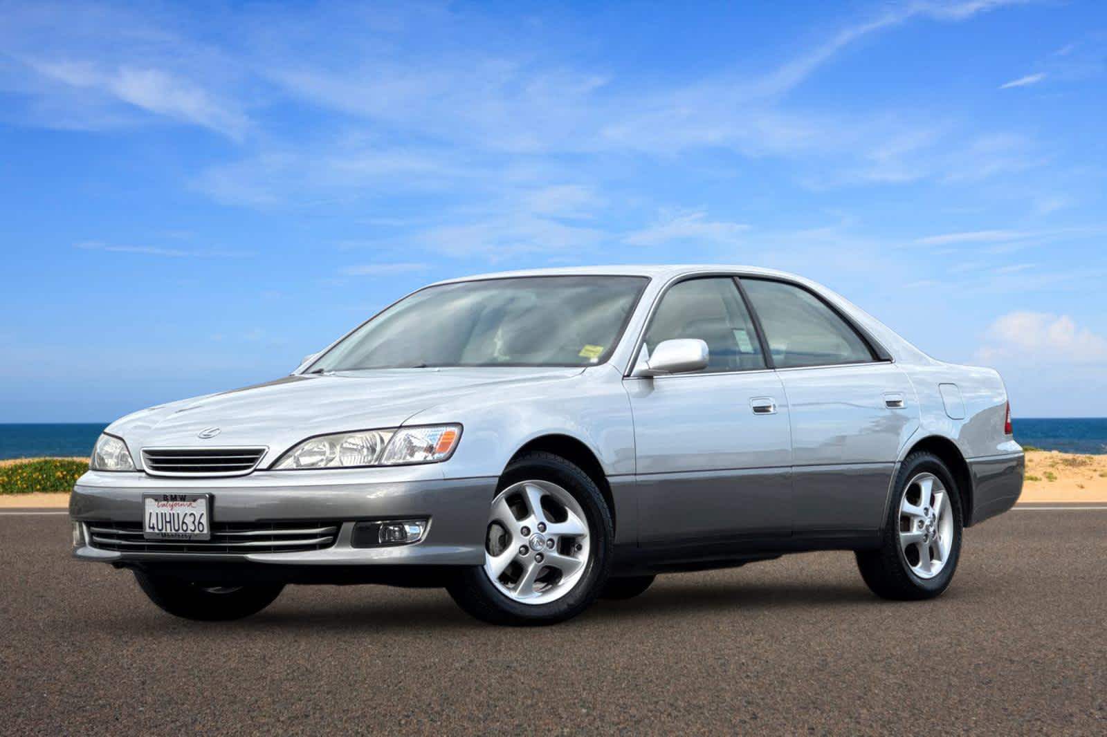 2001 Lexus ES 300 -
                  Seaside, CA