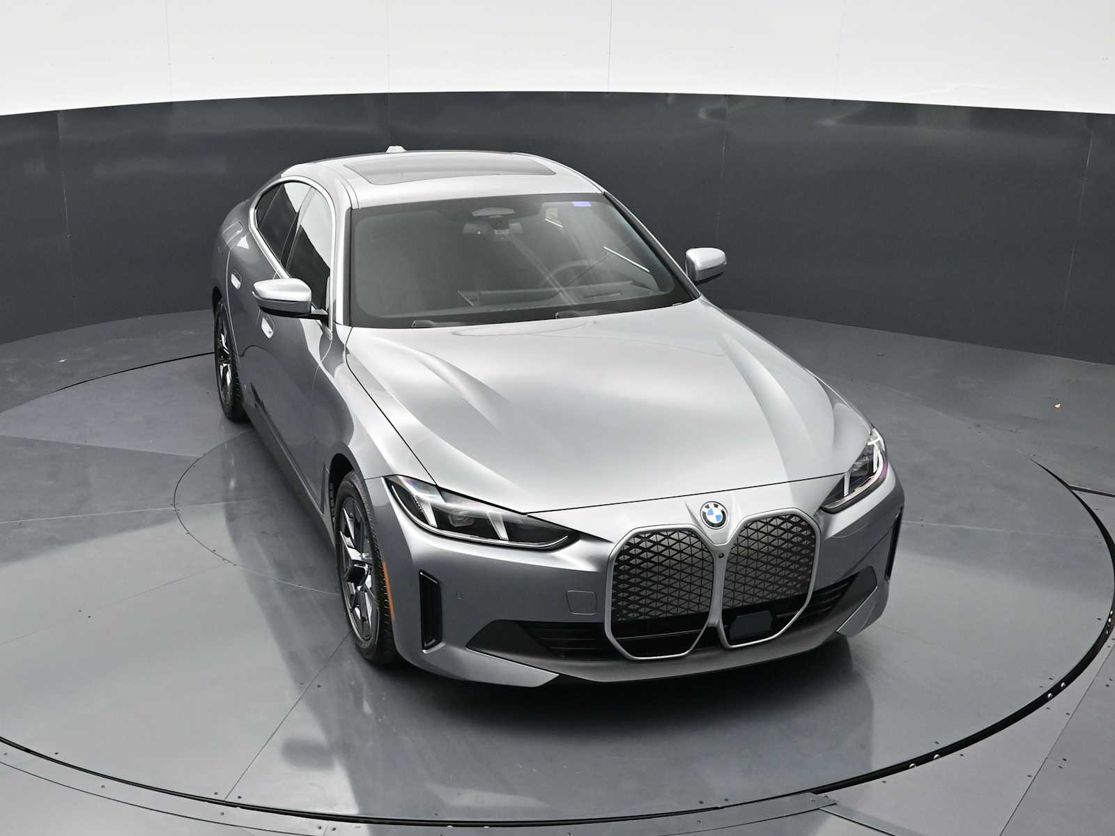 Thumbnail: 2026 BMW i4 - 19