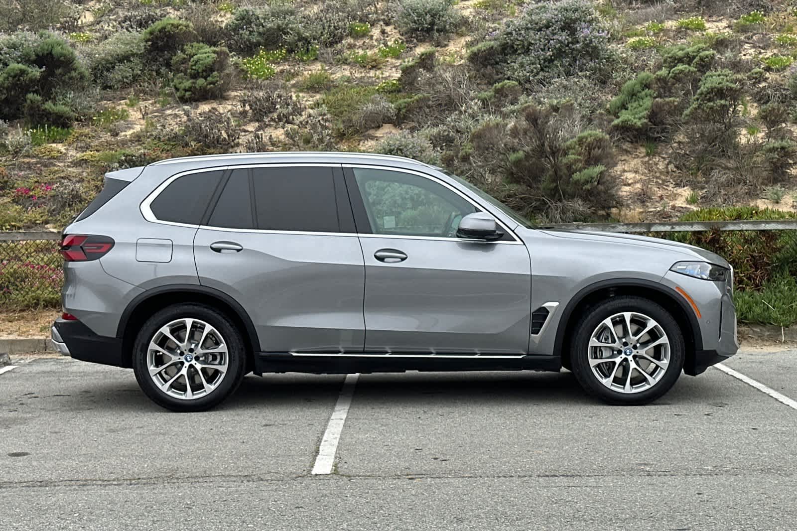 Thumbnail: 2025 BMW X5 - 6