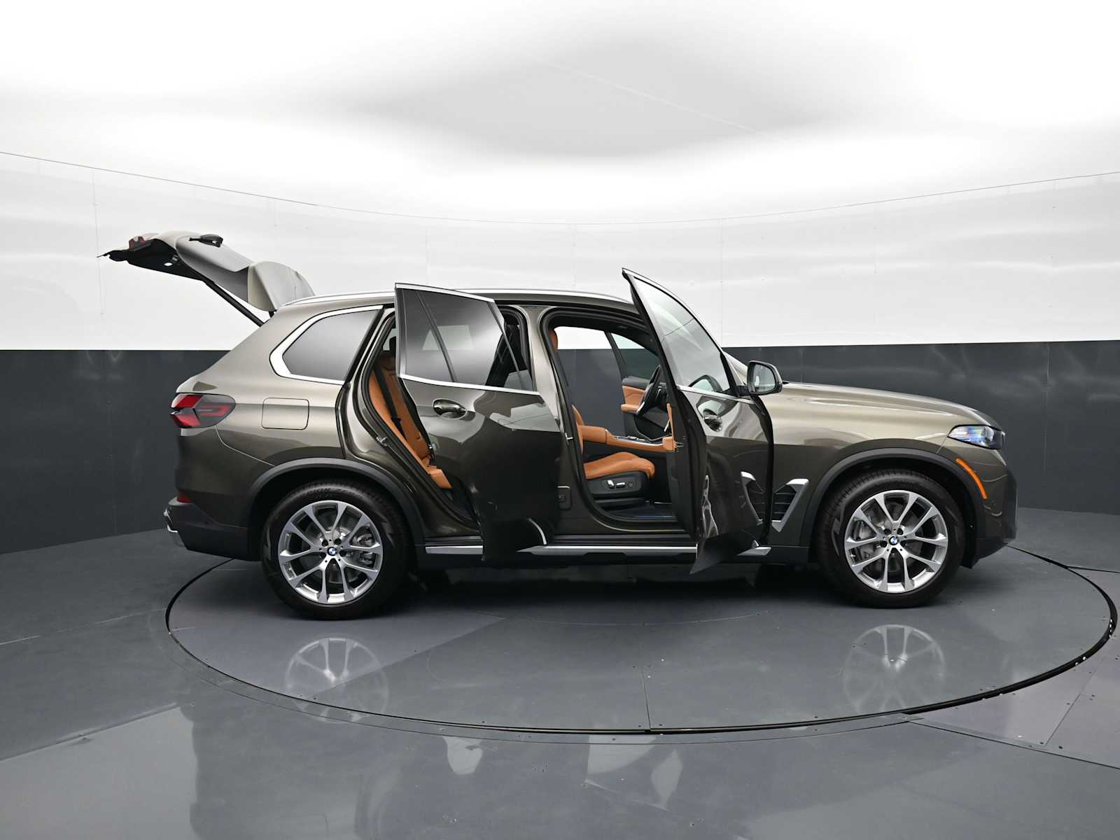 Thumbnail: 2026 BMW X5 - 35