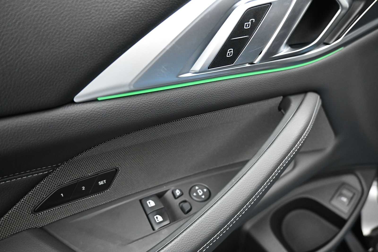 Thumbnail: 2026 BMW 4 Series - 9