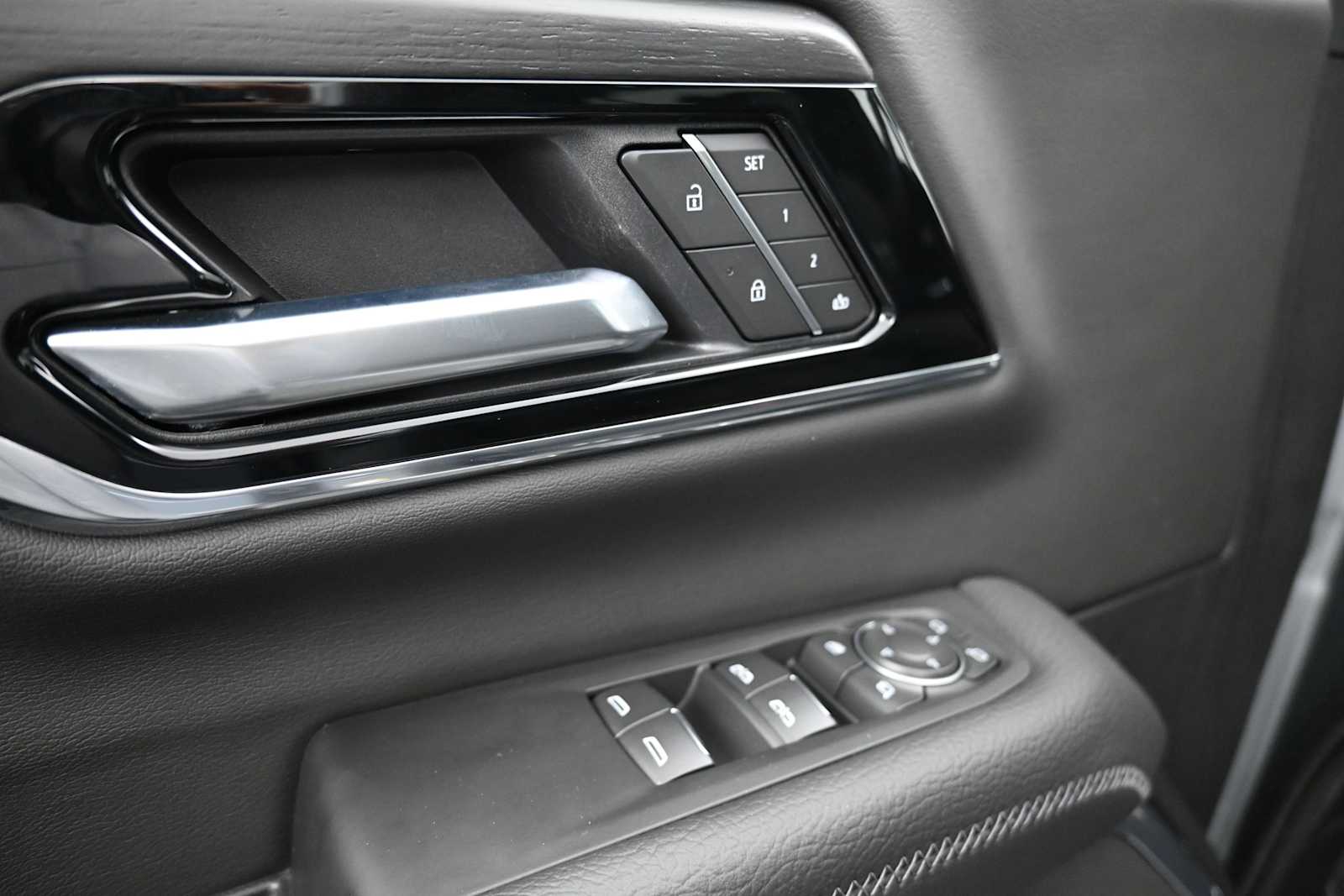 Thumbnail: 2025 GMC Yukon - 9