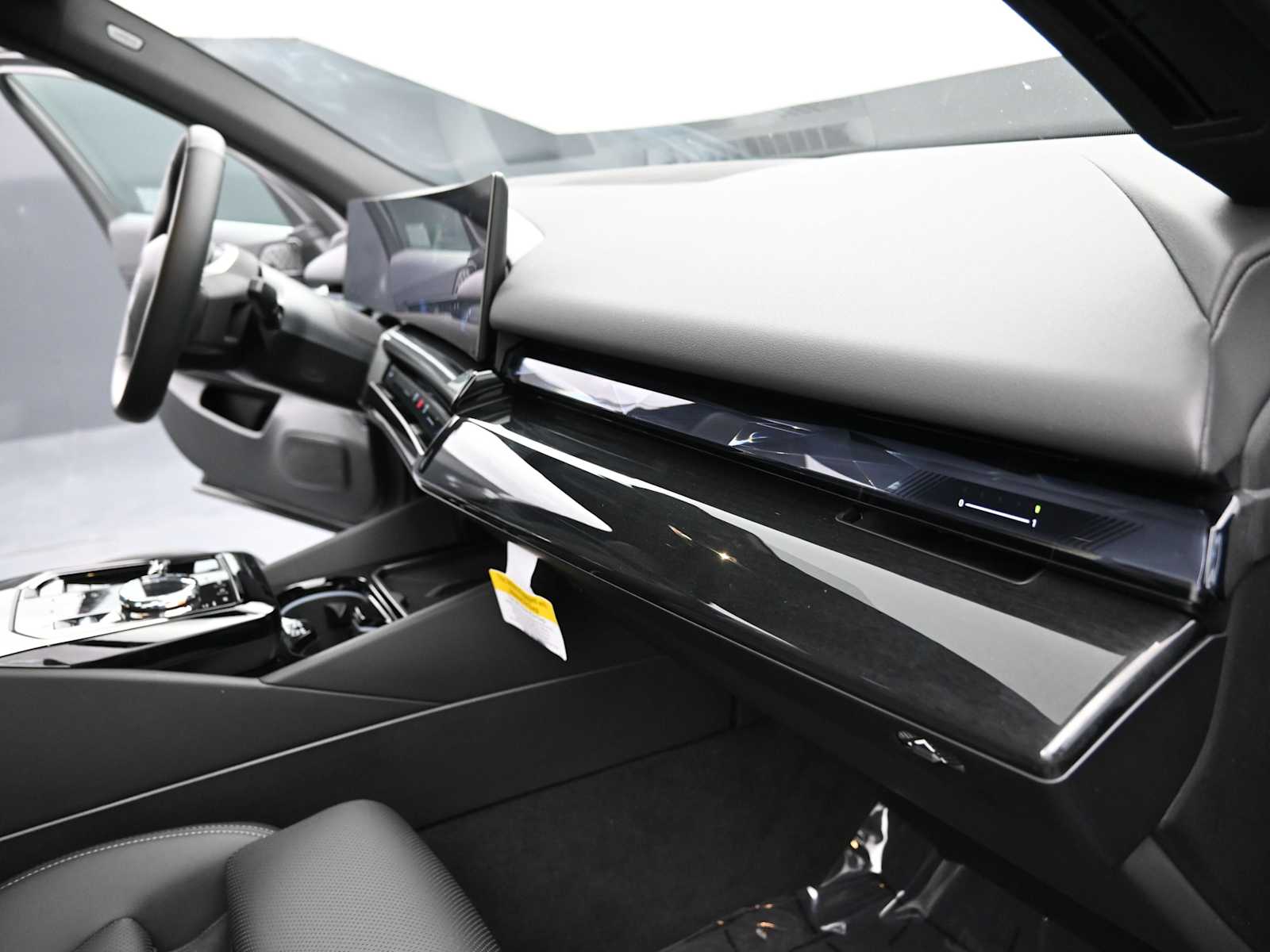 2026 BMW i5 40 - Photo 16
