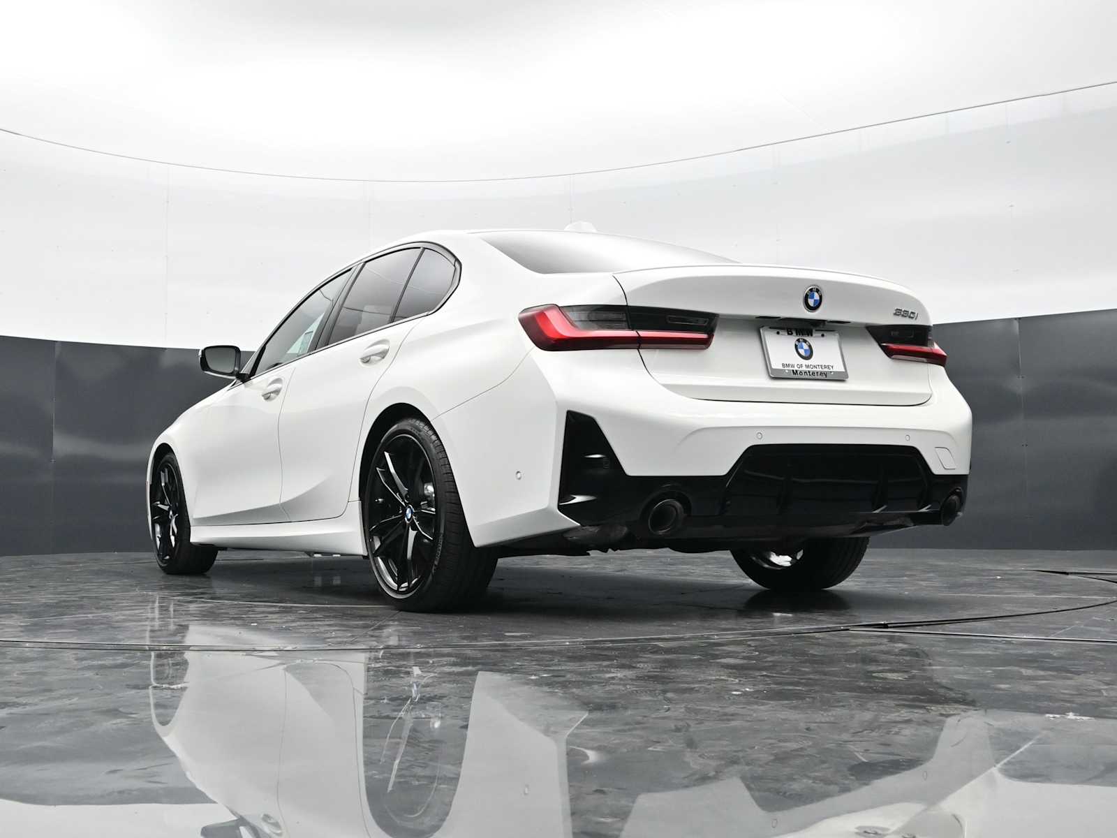 Thumbnail: 2024 BMW 3 Series - 31