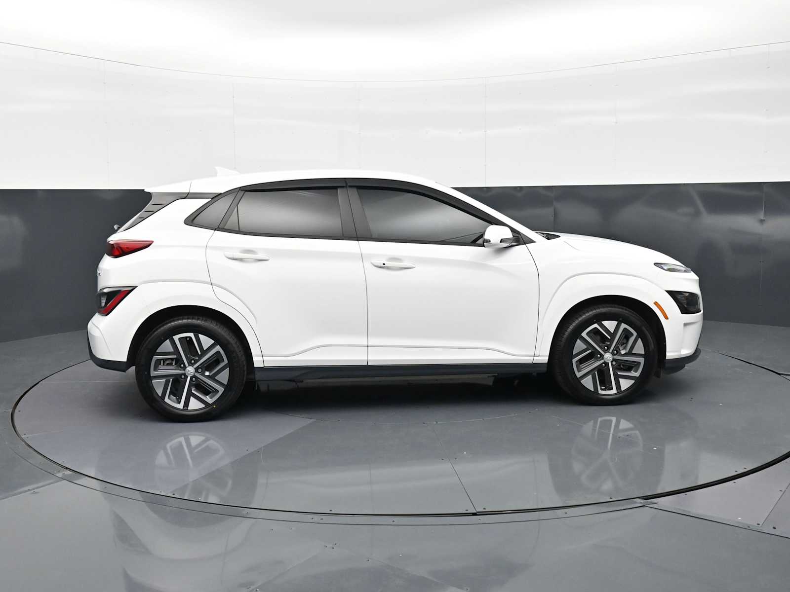 Thumbnail: 2023 Hyundai Kona - 3