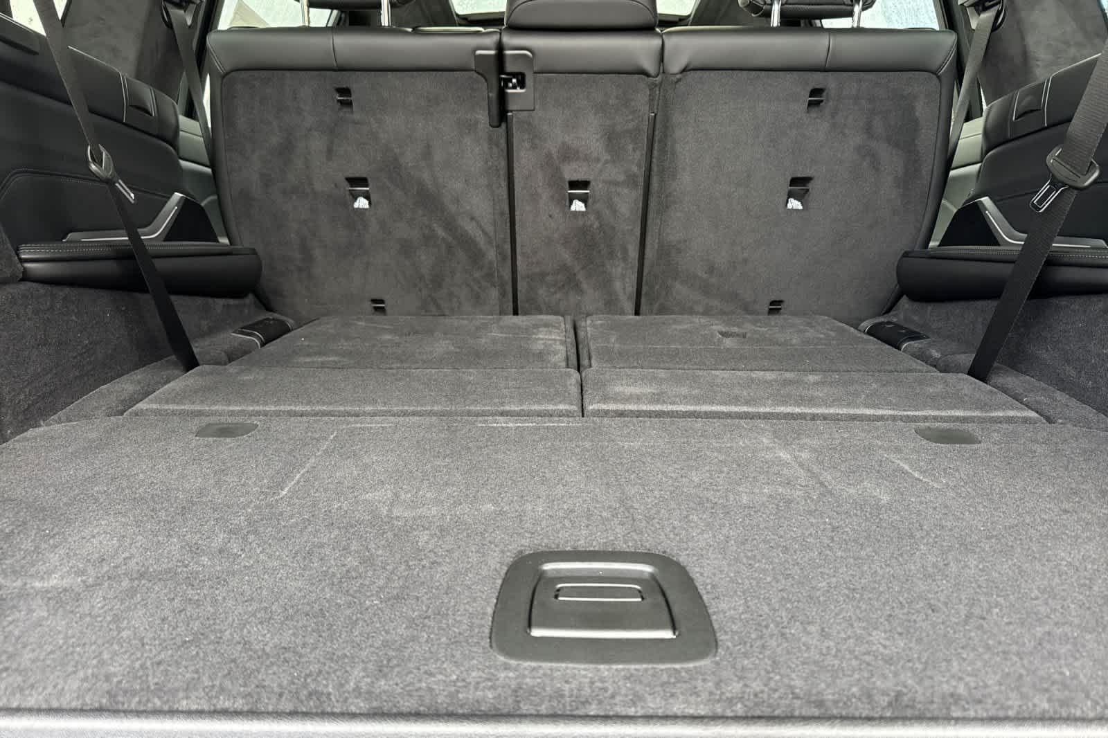 Thumbnail: 2026 BMW X7 - 35