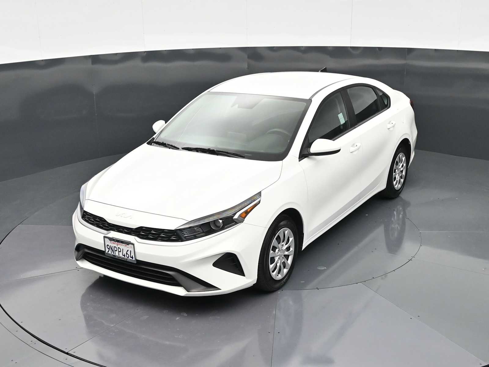 2024 Kia Forte LX - Photo 17