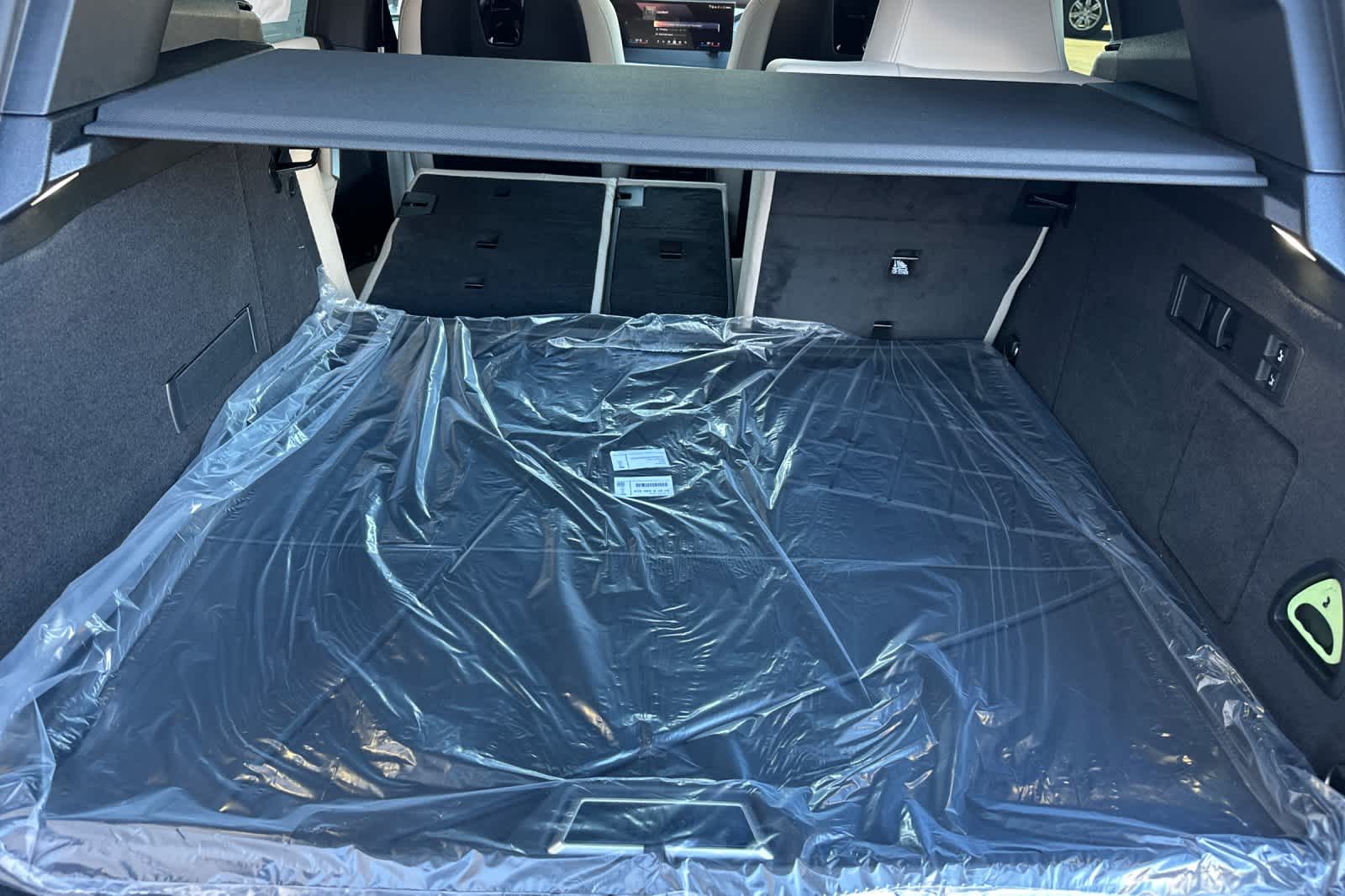 Thumbnail: 2026 BMW iX - 17