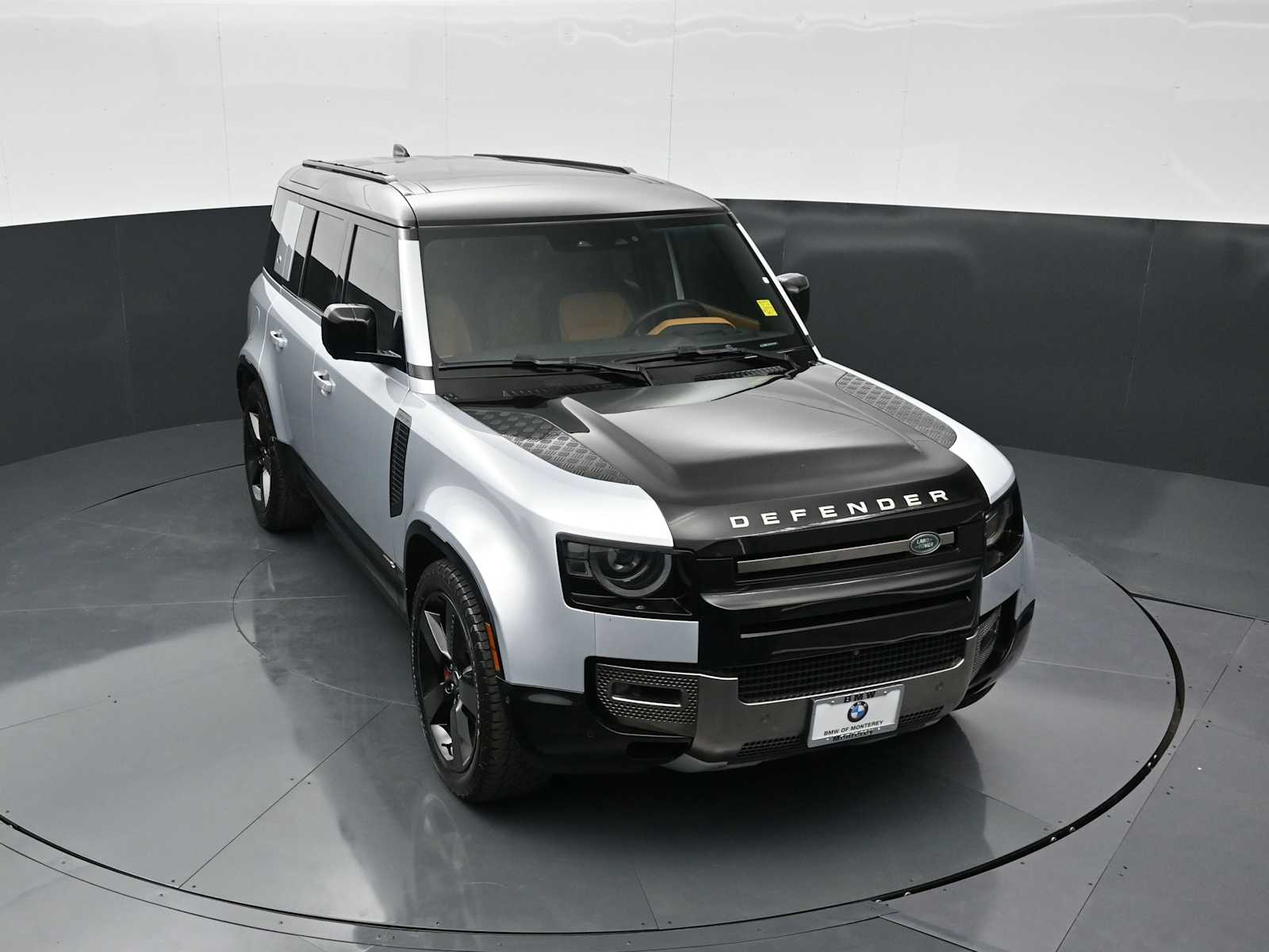 Thumbnail: 2022 Land Rover Defender - 16