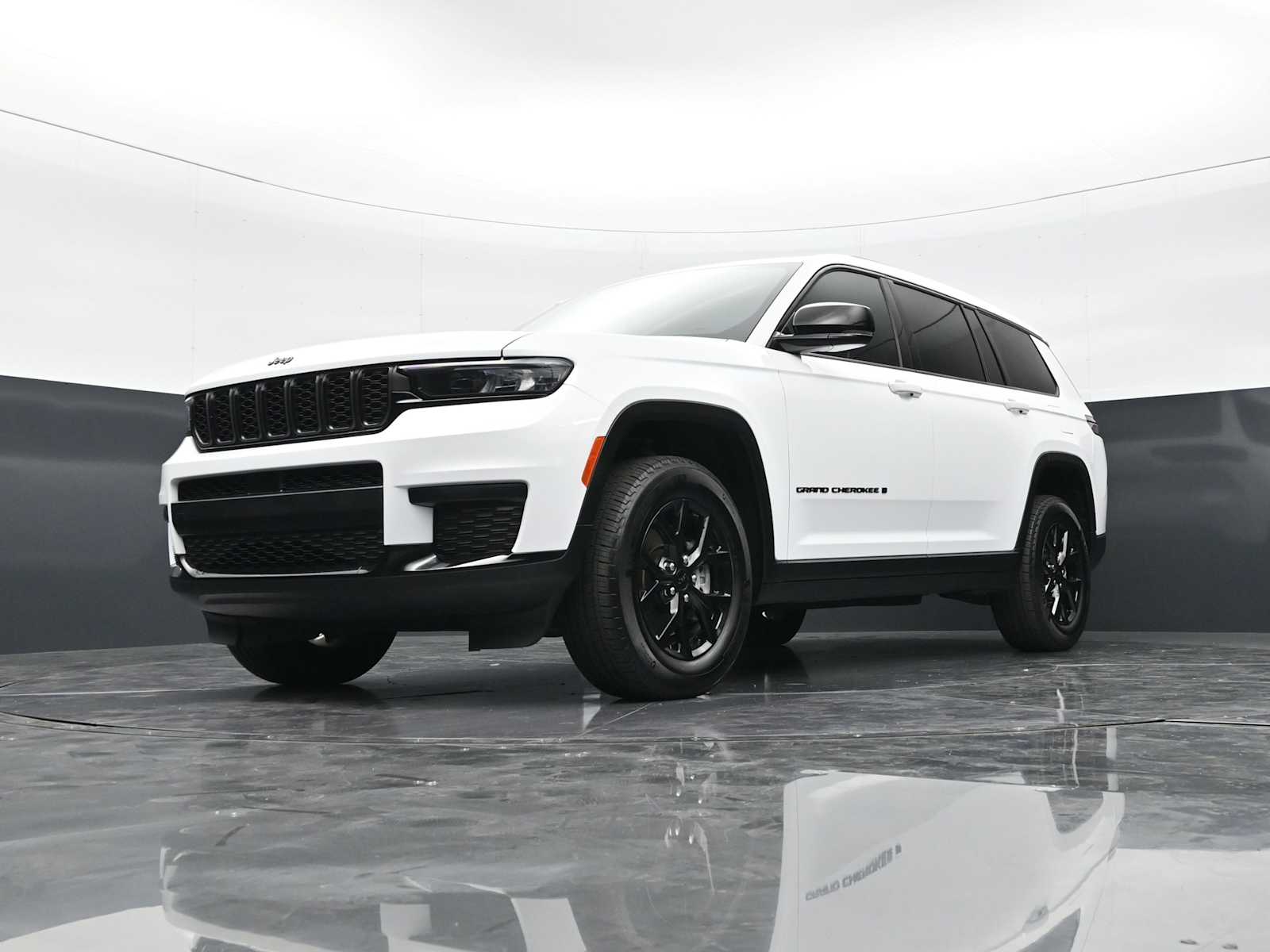 Thumbnail: 2024 Jeep Grand Cherokee L - 26