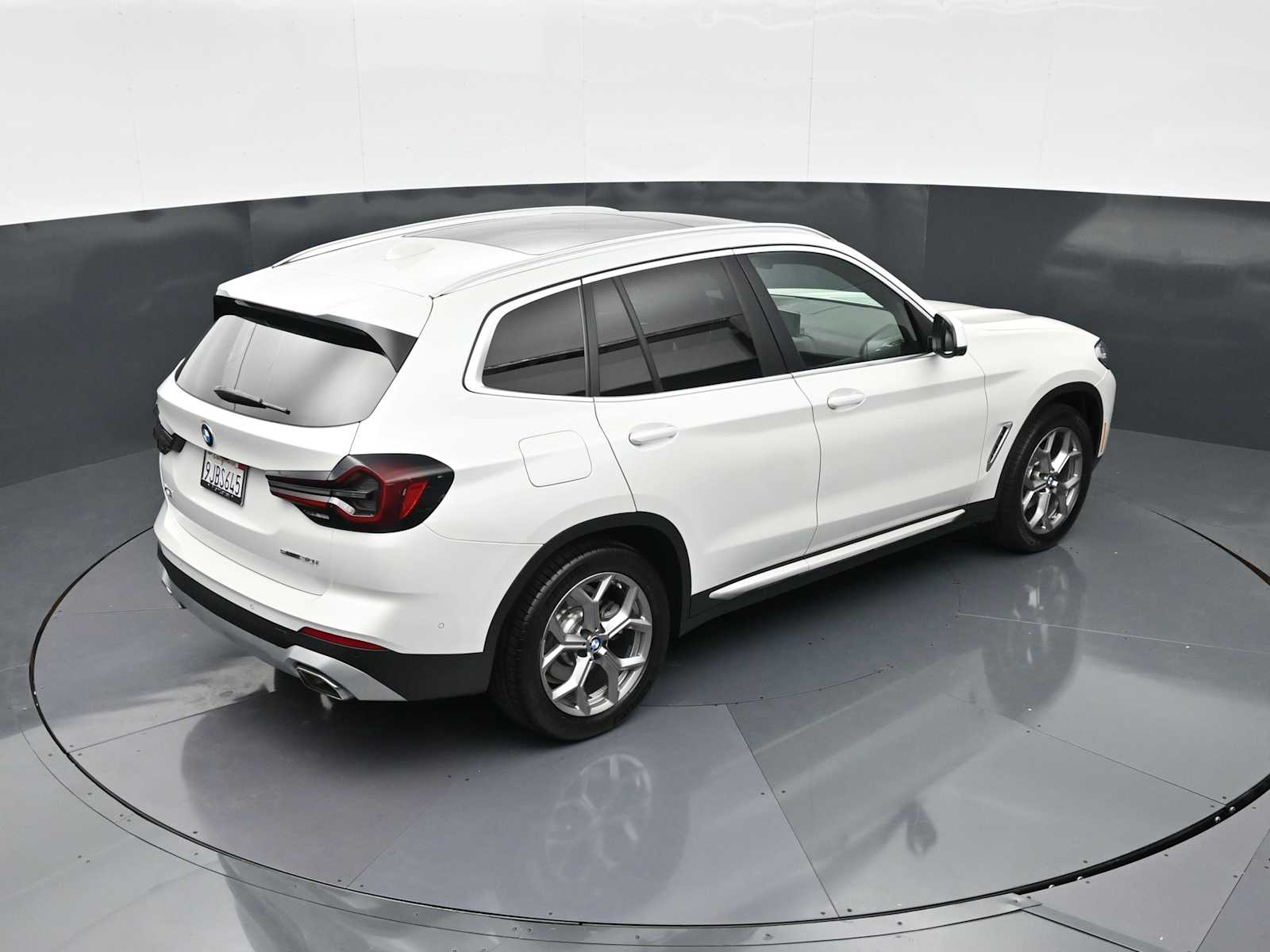 Thumbnail: 2024 BMW X3 - 21