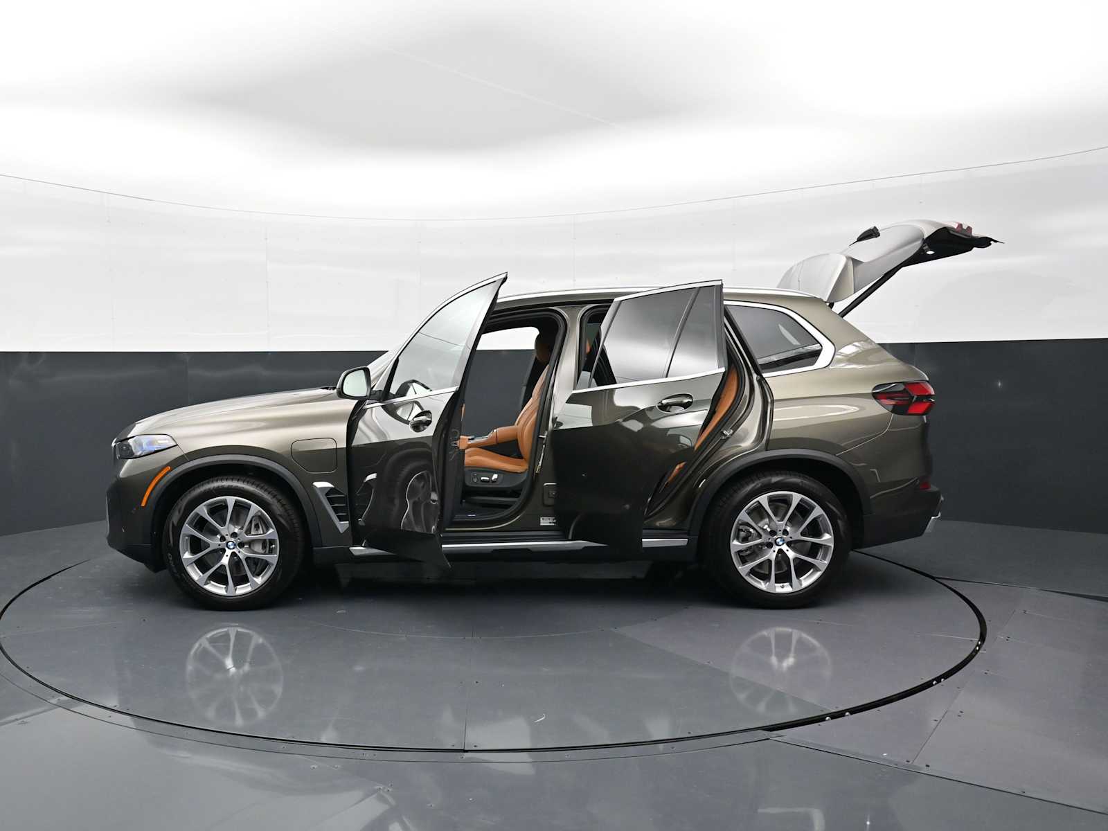 Thumbnail: 2026 BMW X5 - 36