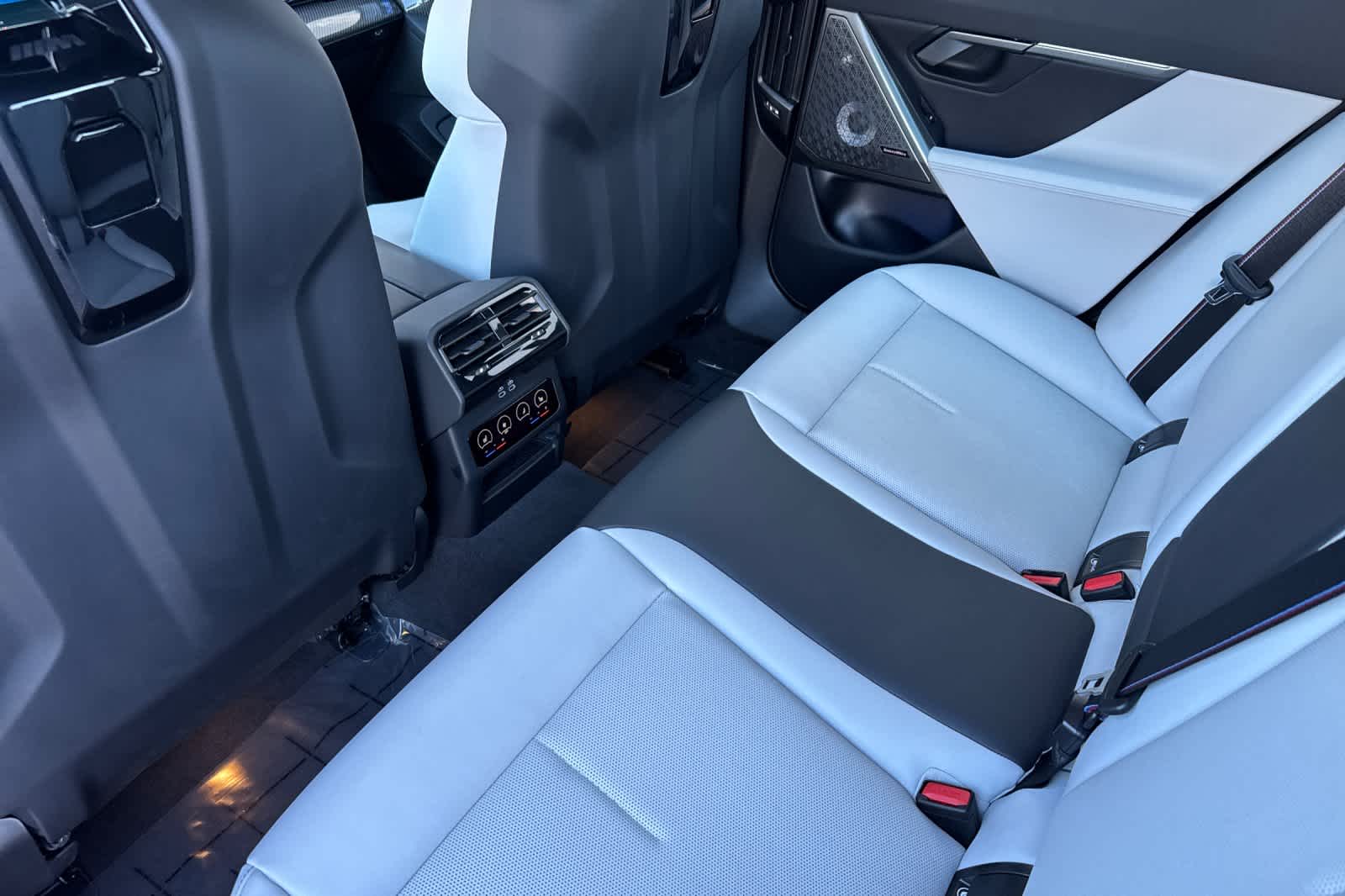 2025 Bmw M5 Sedan 5 photo 4