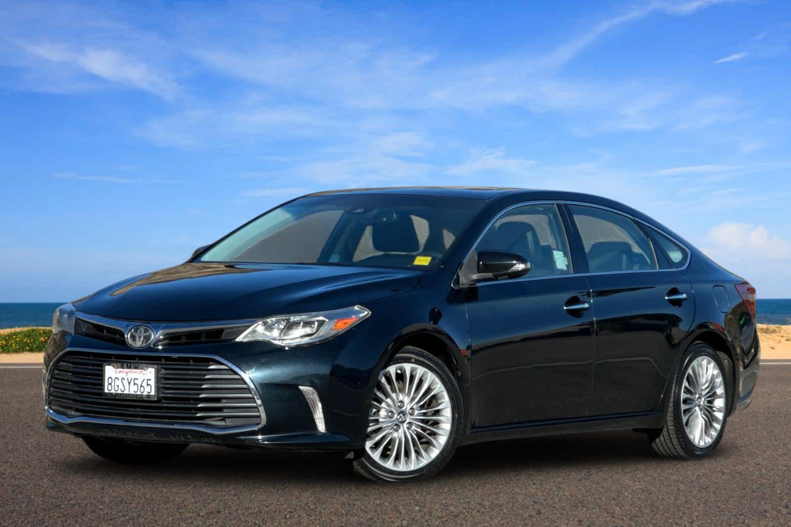 2017 Toyota Avalon Limited -
                  Seaside, CA