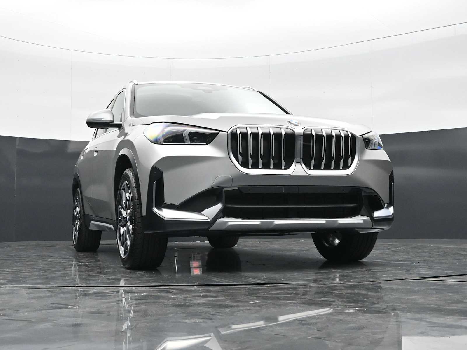 Thumbnail: 2026 BMW X1 - 32