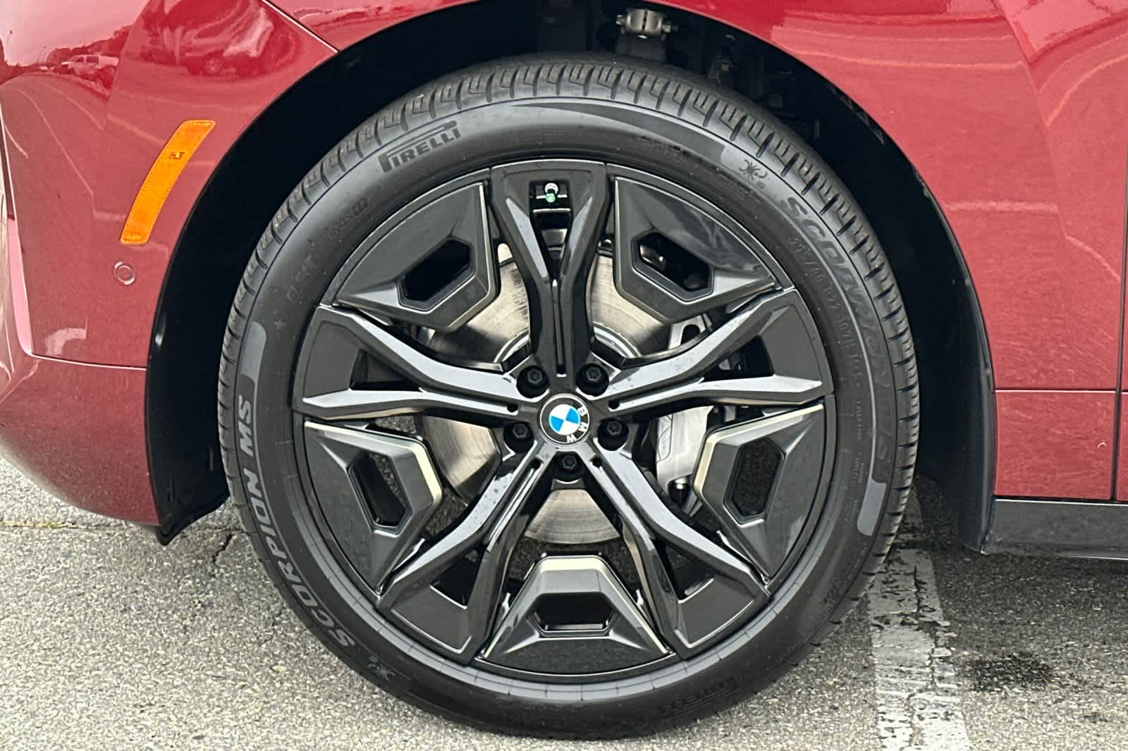 Thumbnail: 2026 BMW iX - 32