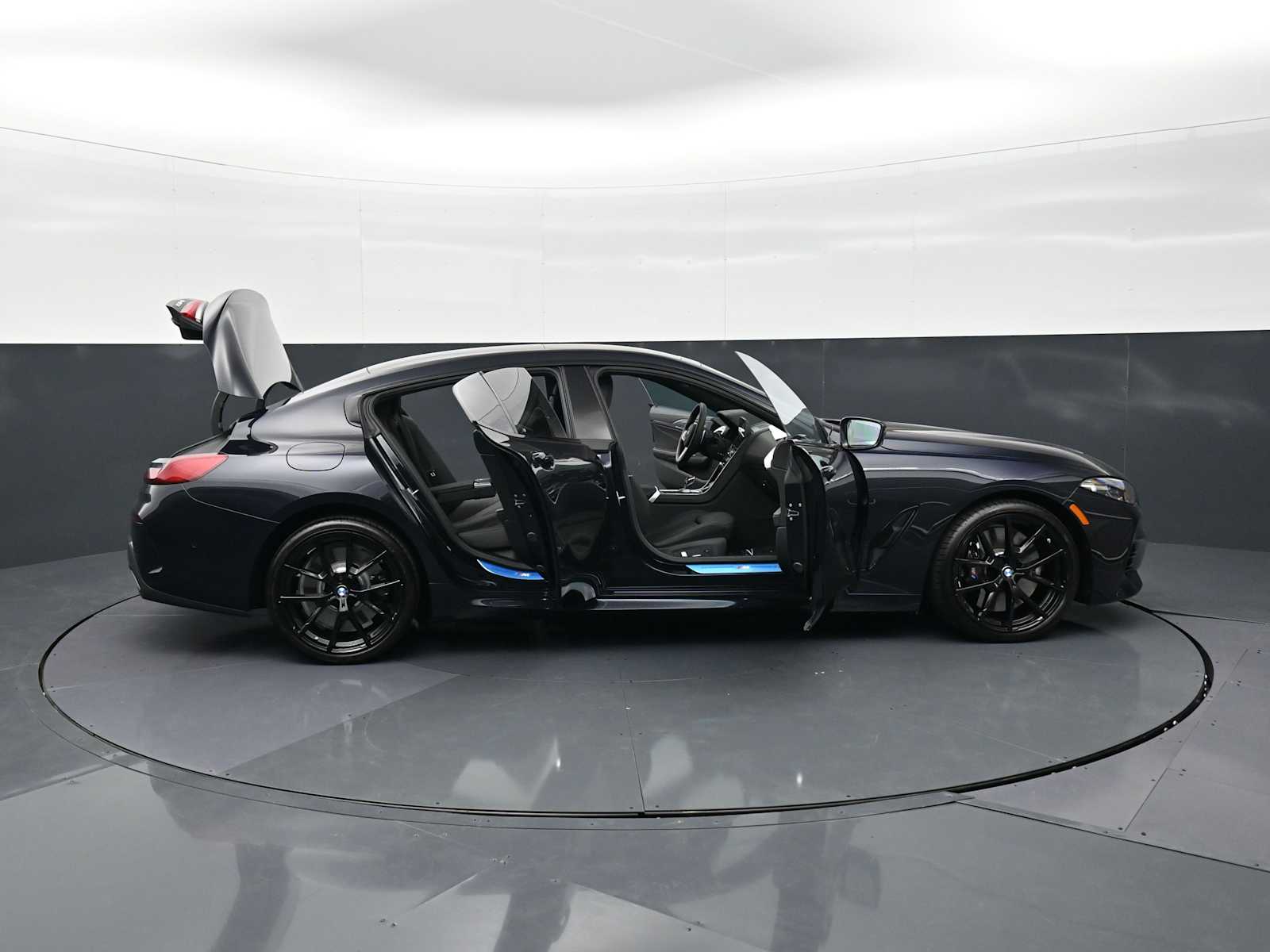 2026 BMW 8 Series 840i - Photo 33