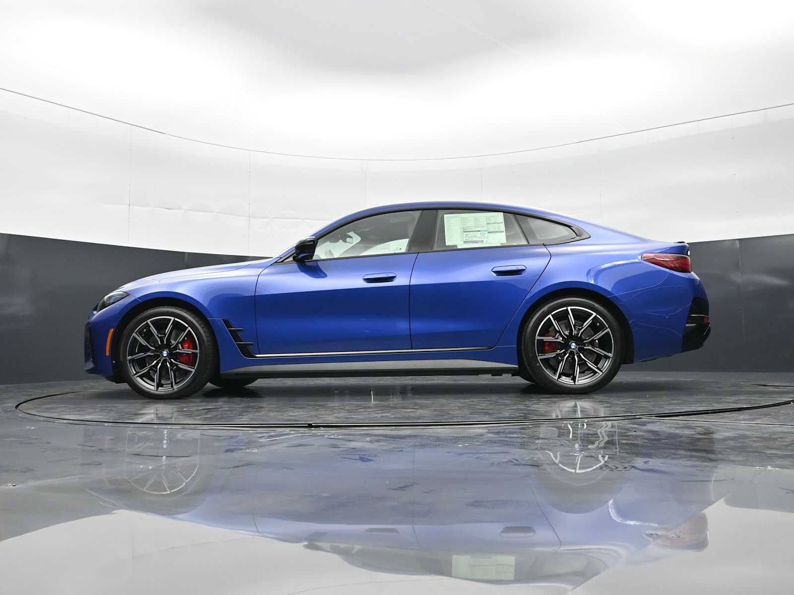 Thumbnail: 2026 BMW i4 - 31