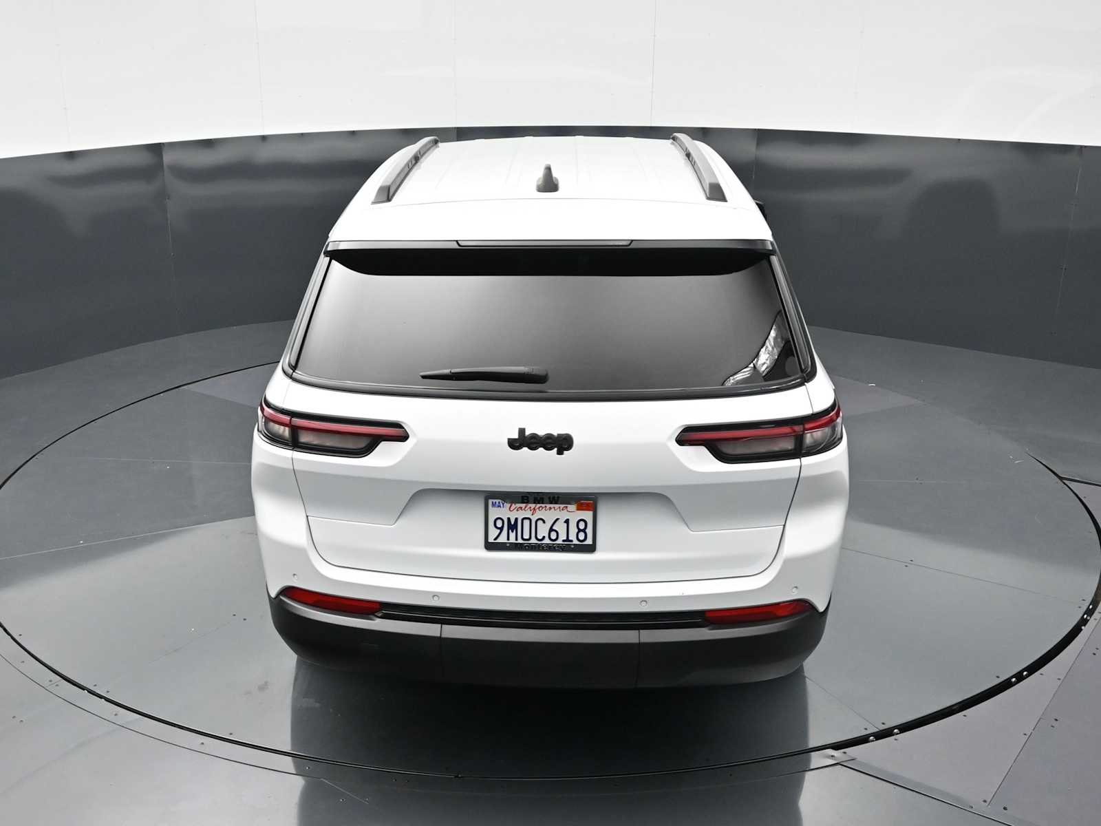 Thumbnail: 2024 Jeep Grand Cherokee L - 23