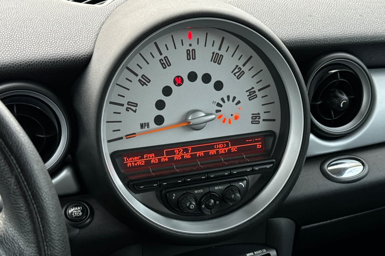 Thumbnail: 2013 MINI Cooper Hardtop - 17