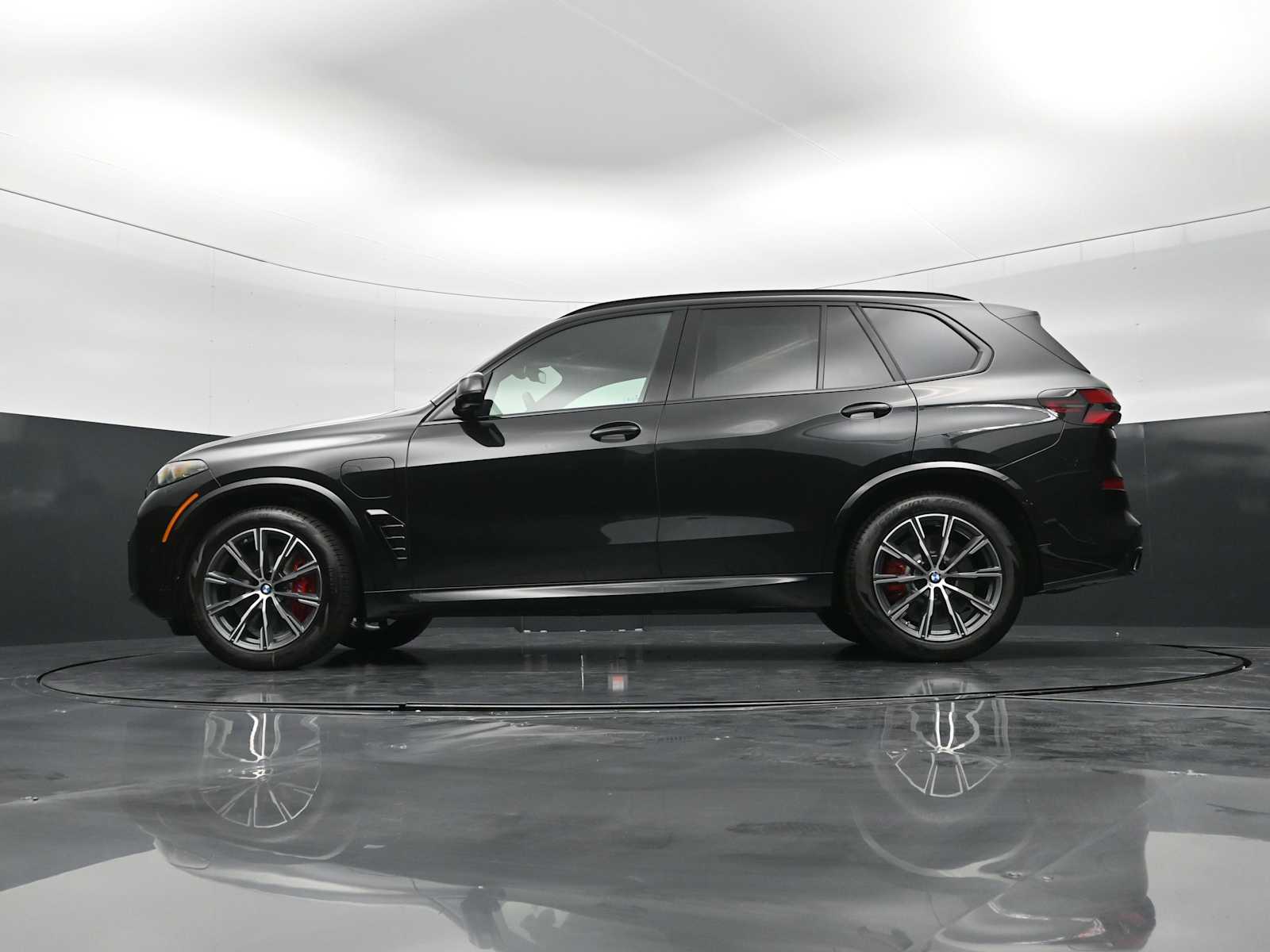 Thumbnail: 2026 BMW X5 - 32