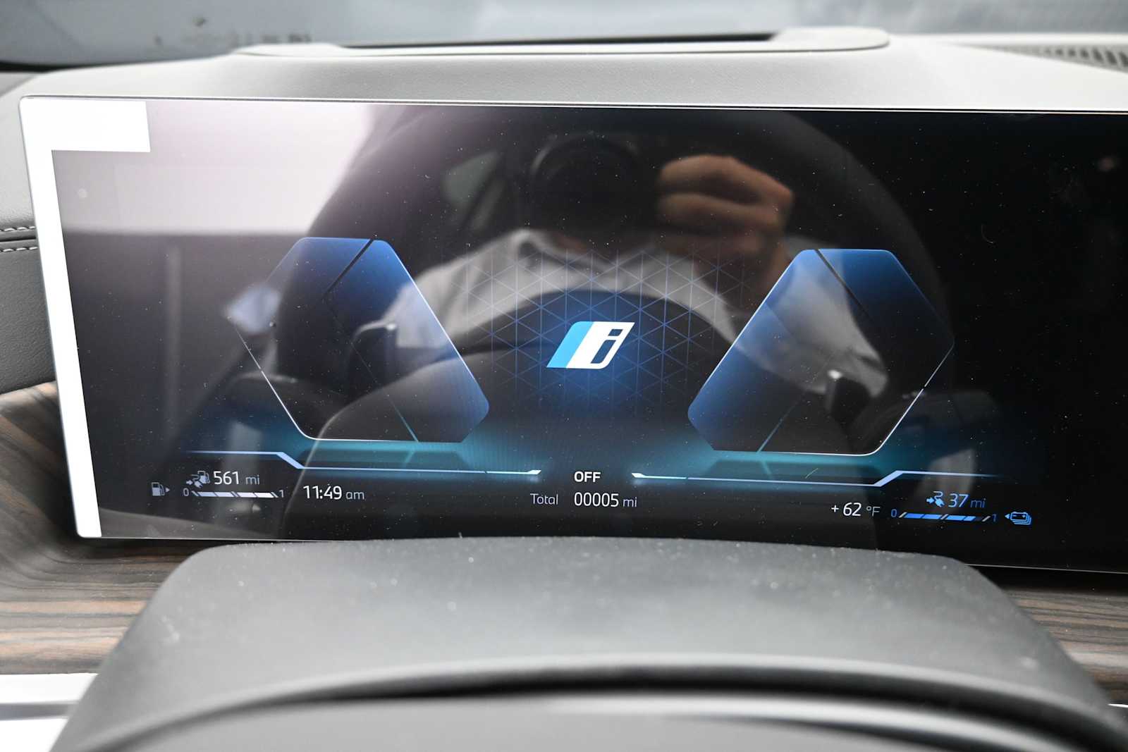 Thumbnail: 2026 BMW X5 - 12