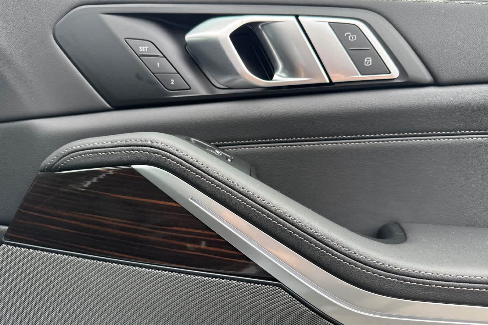 Thumbnail: 2026 BMW X7 - 20