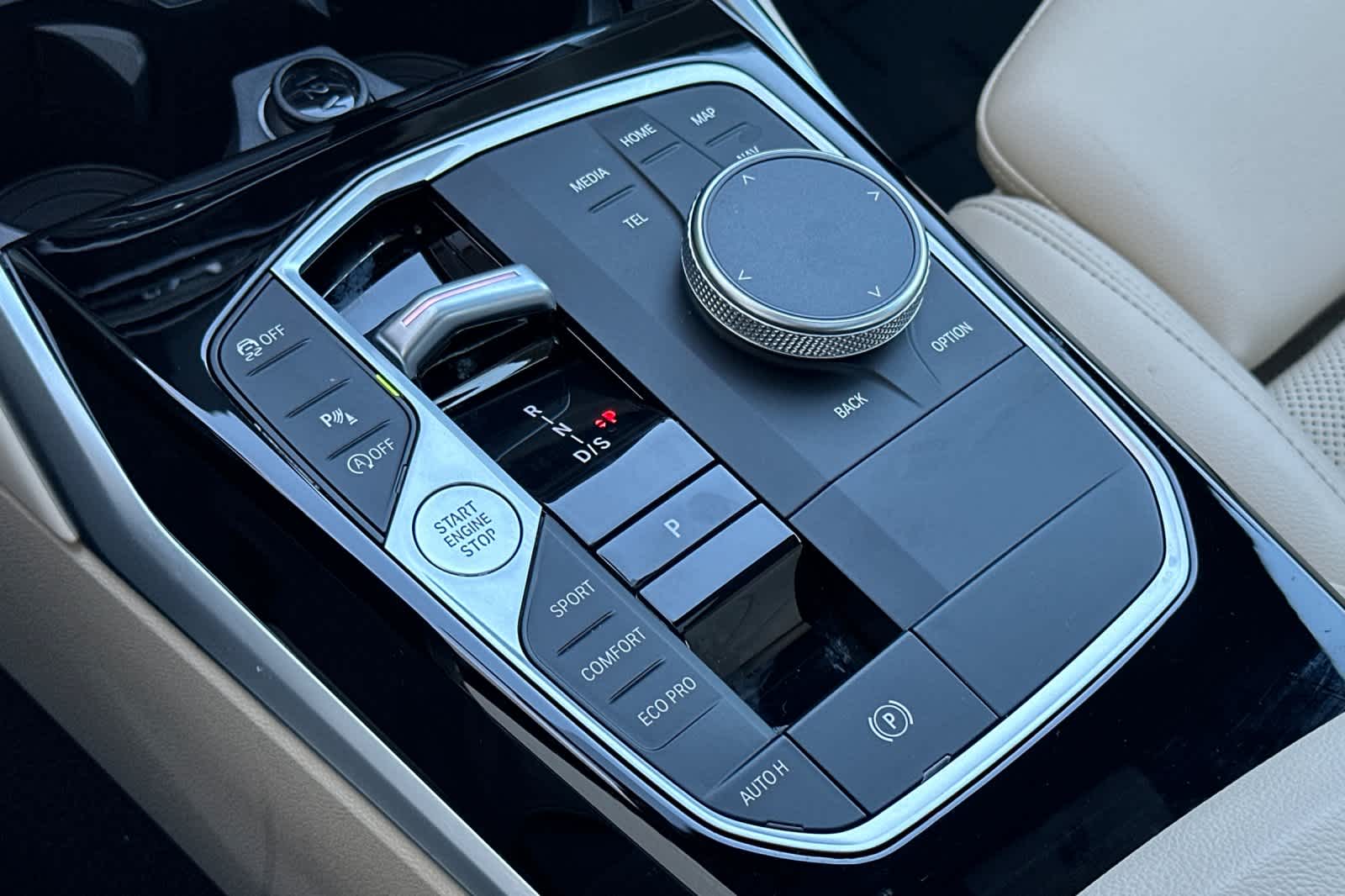 Thumbnail: 2023 BMW 3 Series - 25