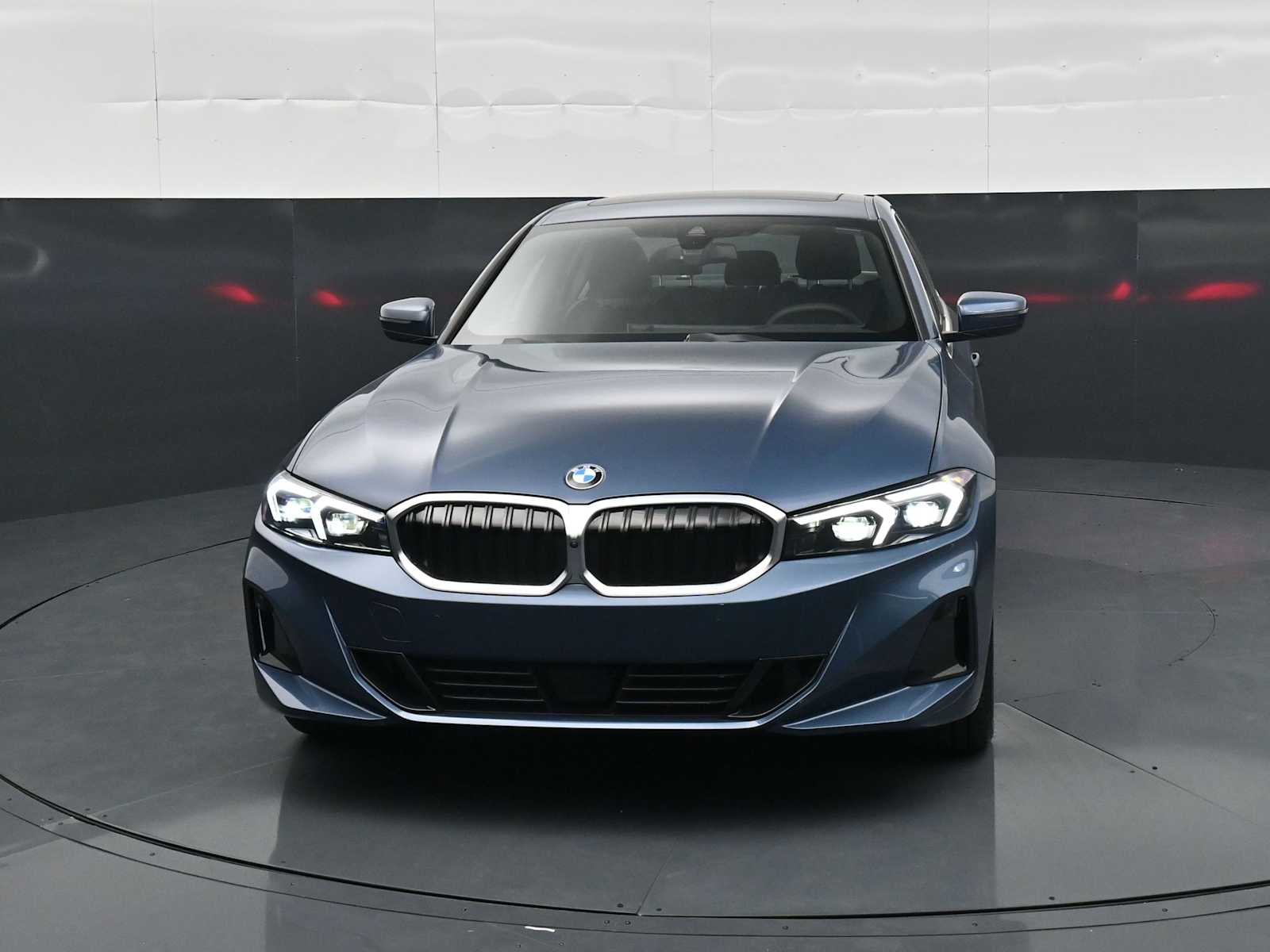 Thumbnail: 2026 BMW 3 Series - 2