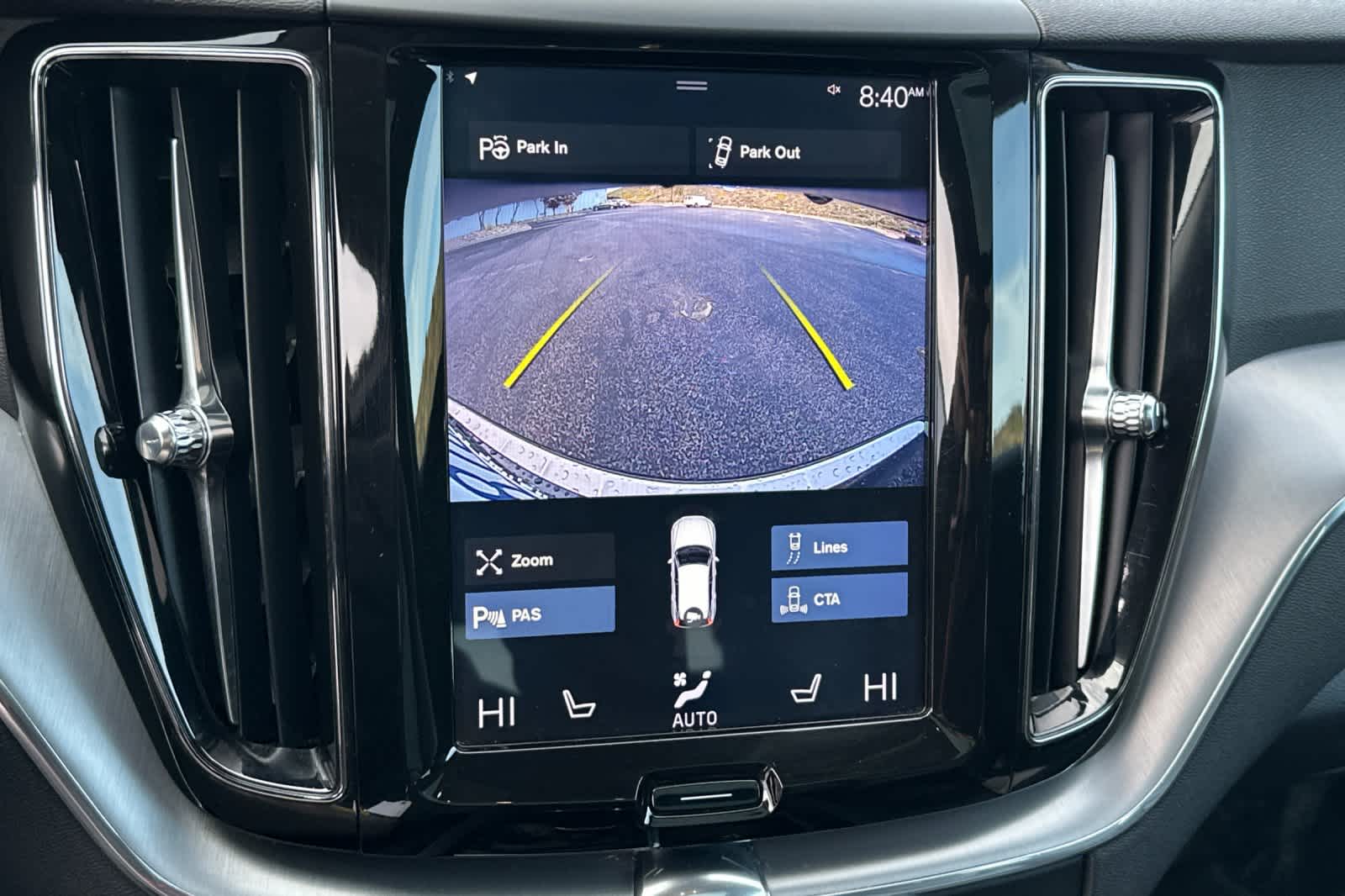 Thumbnail: 2018 Volvo XC60 - 20