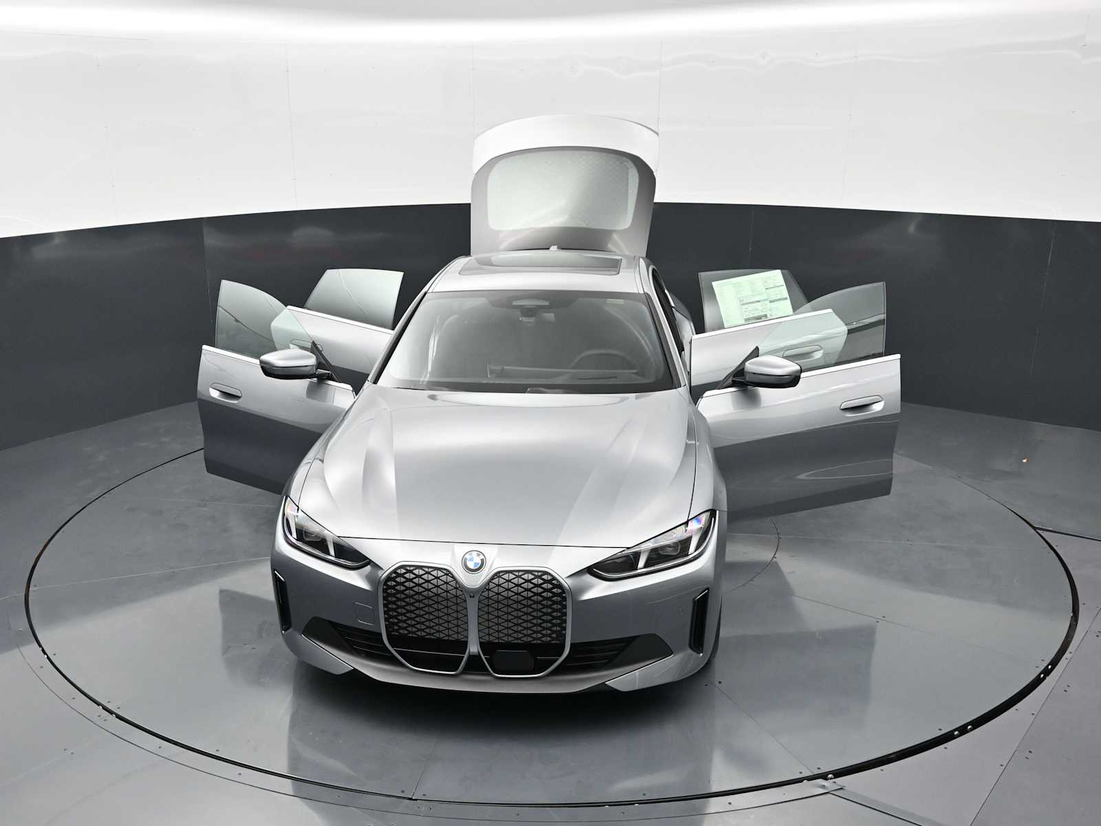 Thumbnail: 2026 BMW i4 - 33
