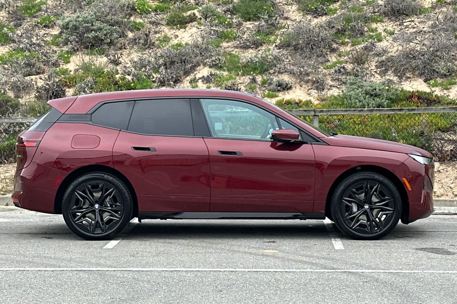 Thumbnail: 2026 BMW iX - 6