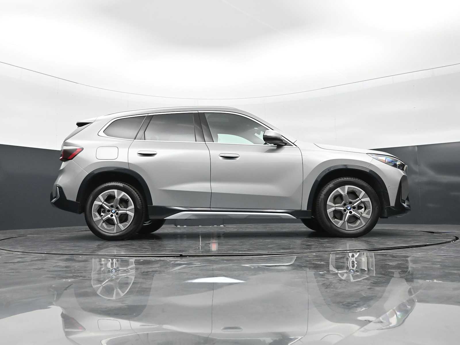 2026 BMW X1 28i - Photo 27