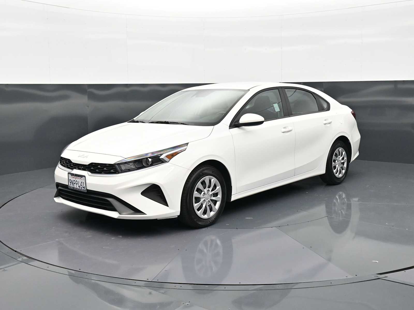 2024 Kia Forte LX AT's photo