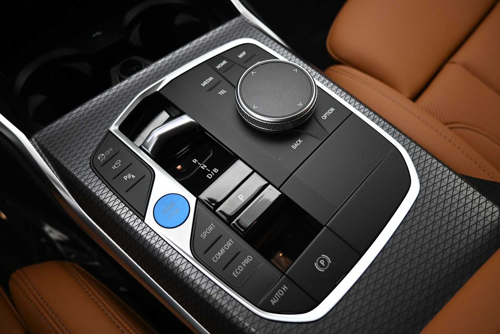Thumbnail: 2026 BMW i4 - 12