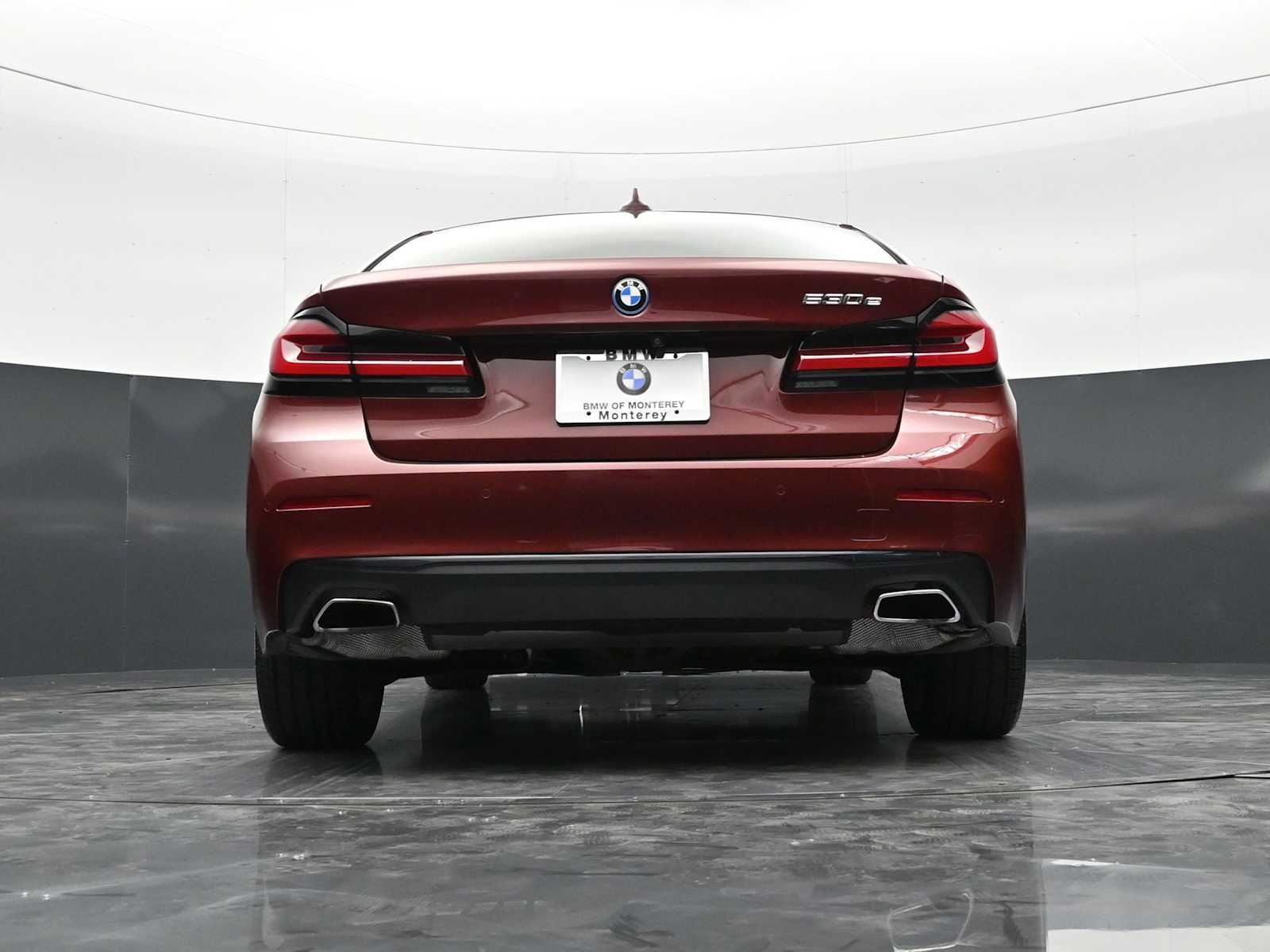 Thumbnail: 2023 BMW 5 Series - 28