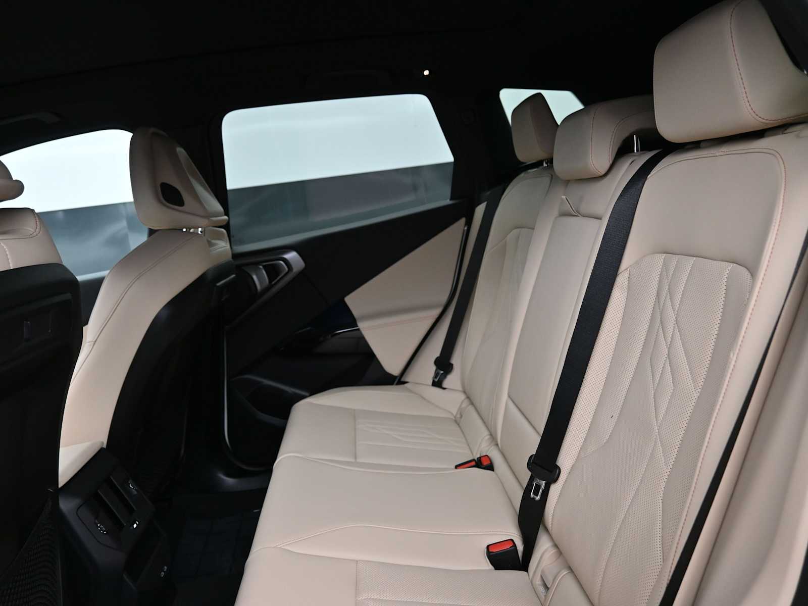 Thumbnail: 2026 BMW X3 - 14