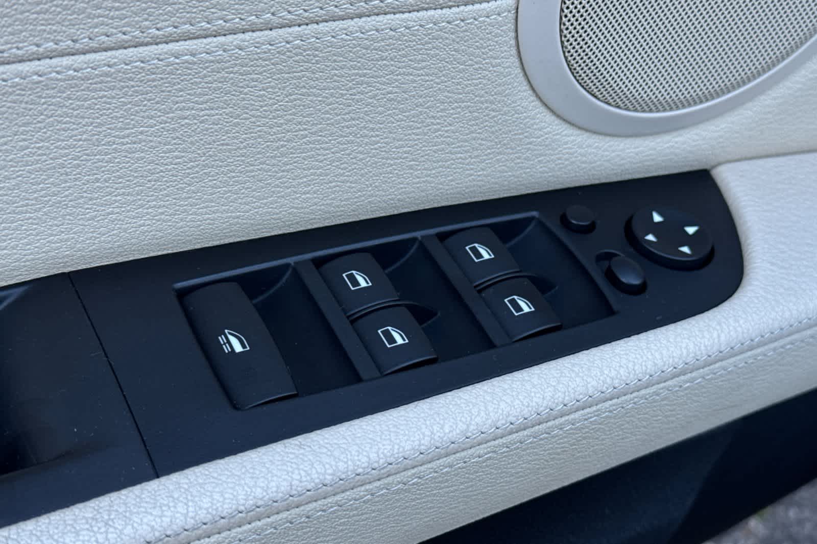 Thumbnail: 2015 BMW Z4 - 13