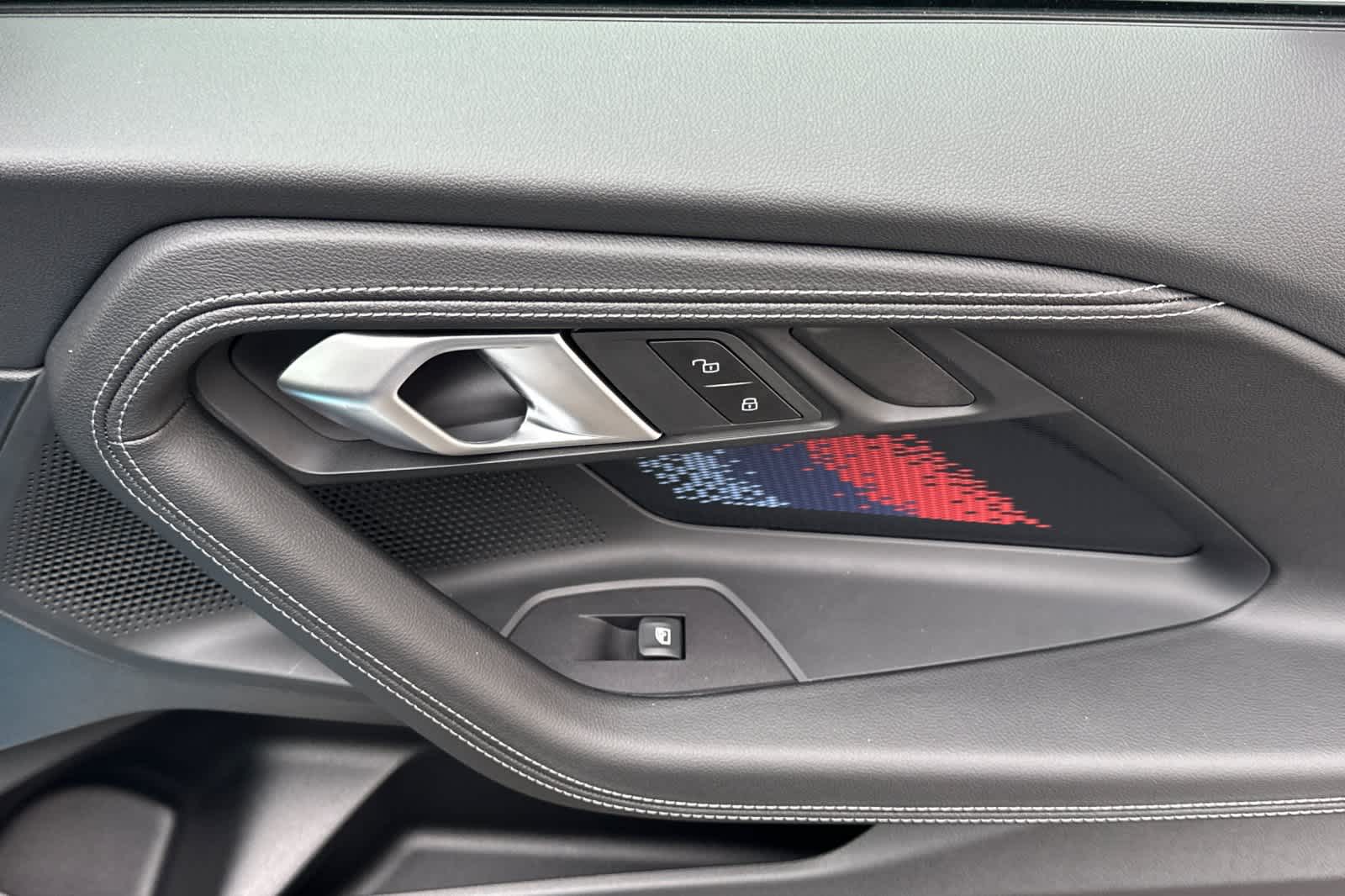 Thumbnail: 2025 BMW M2 - 16