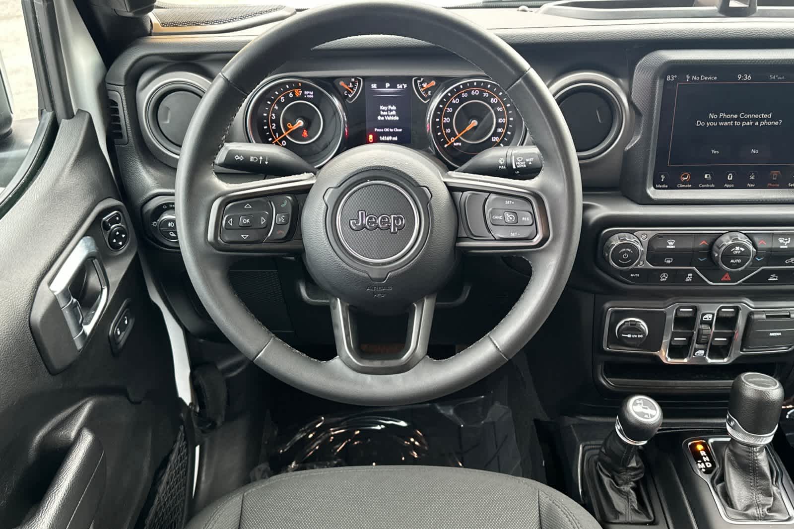 Thumbnail: 2023 Jeep Gladiator - 15