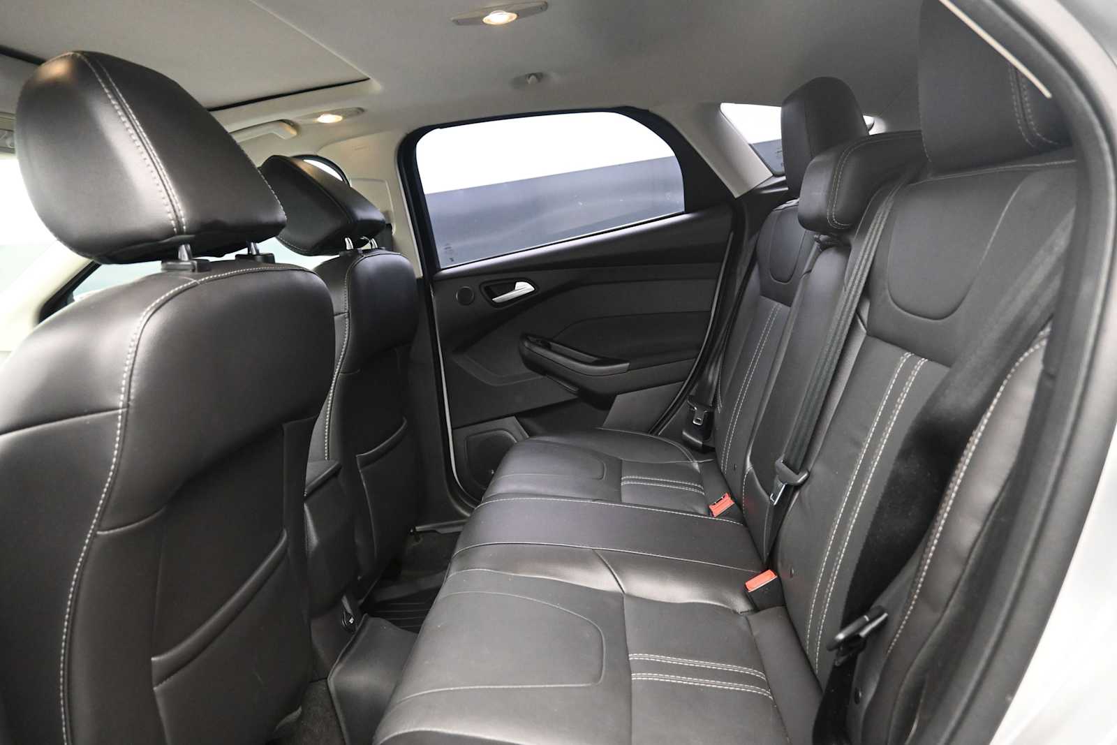 2014 Ford Focus Titanium - Photo 11