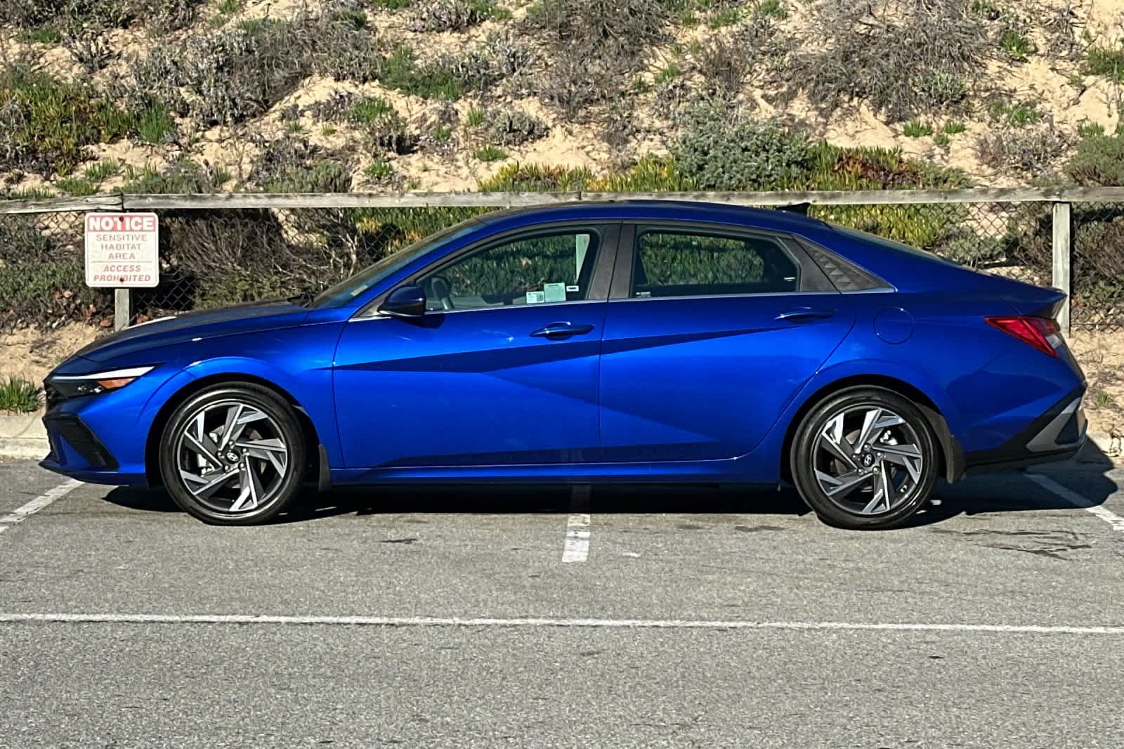 Thumbnail: 2025 Hyundai Elantra - 9