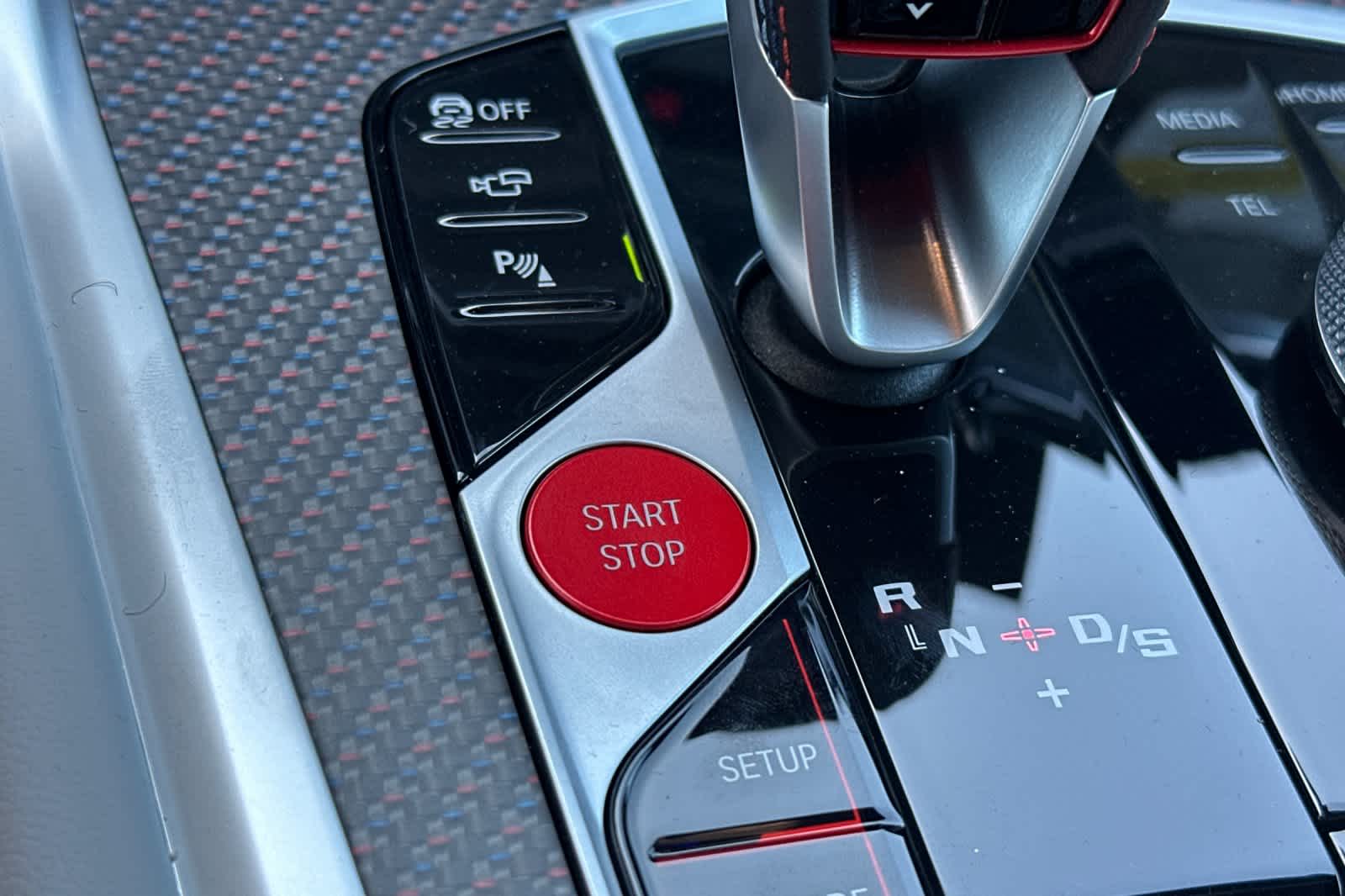 Thumbnail: 2026 BMW XM - 27