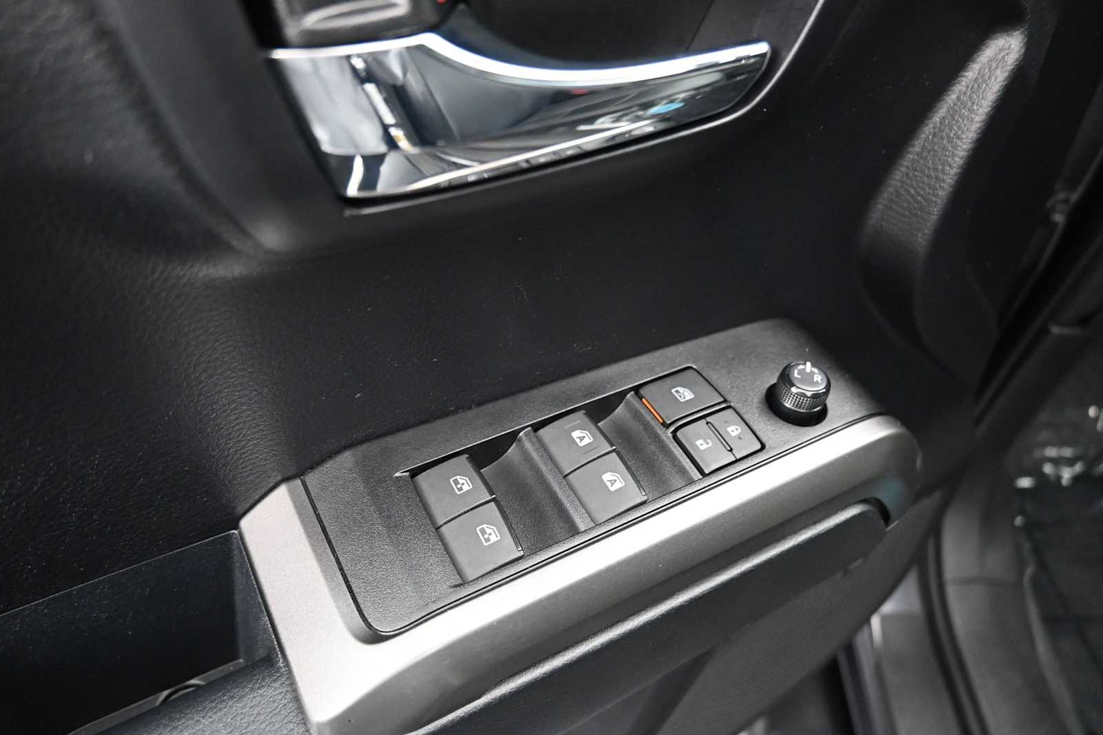 2021 Toyota Tacoma Limited - Photo 9