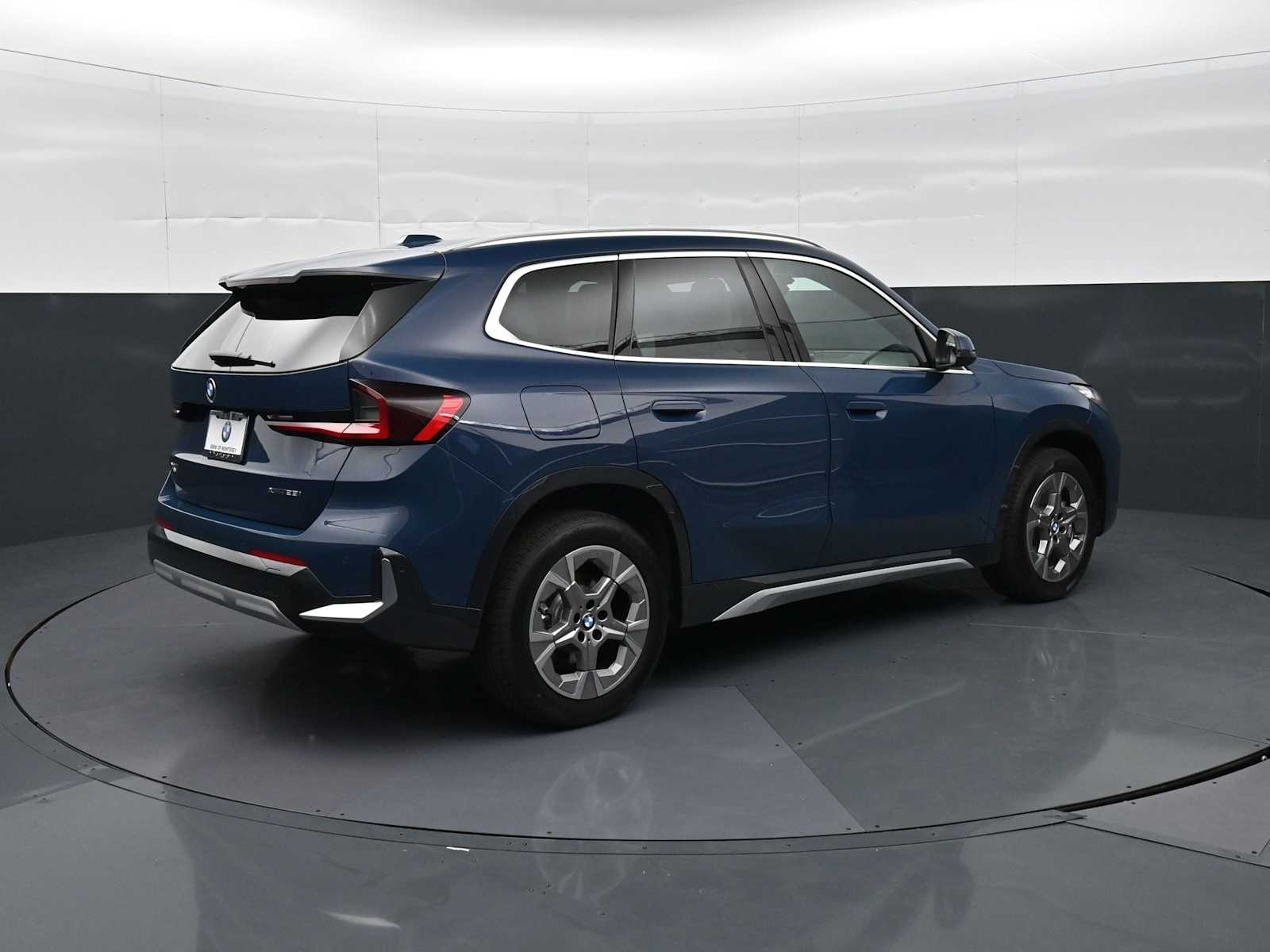 Thumbnail: 2026 BMW X1 - 5