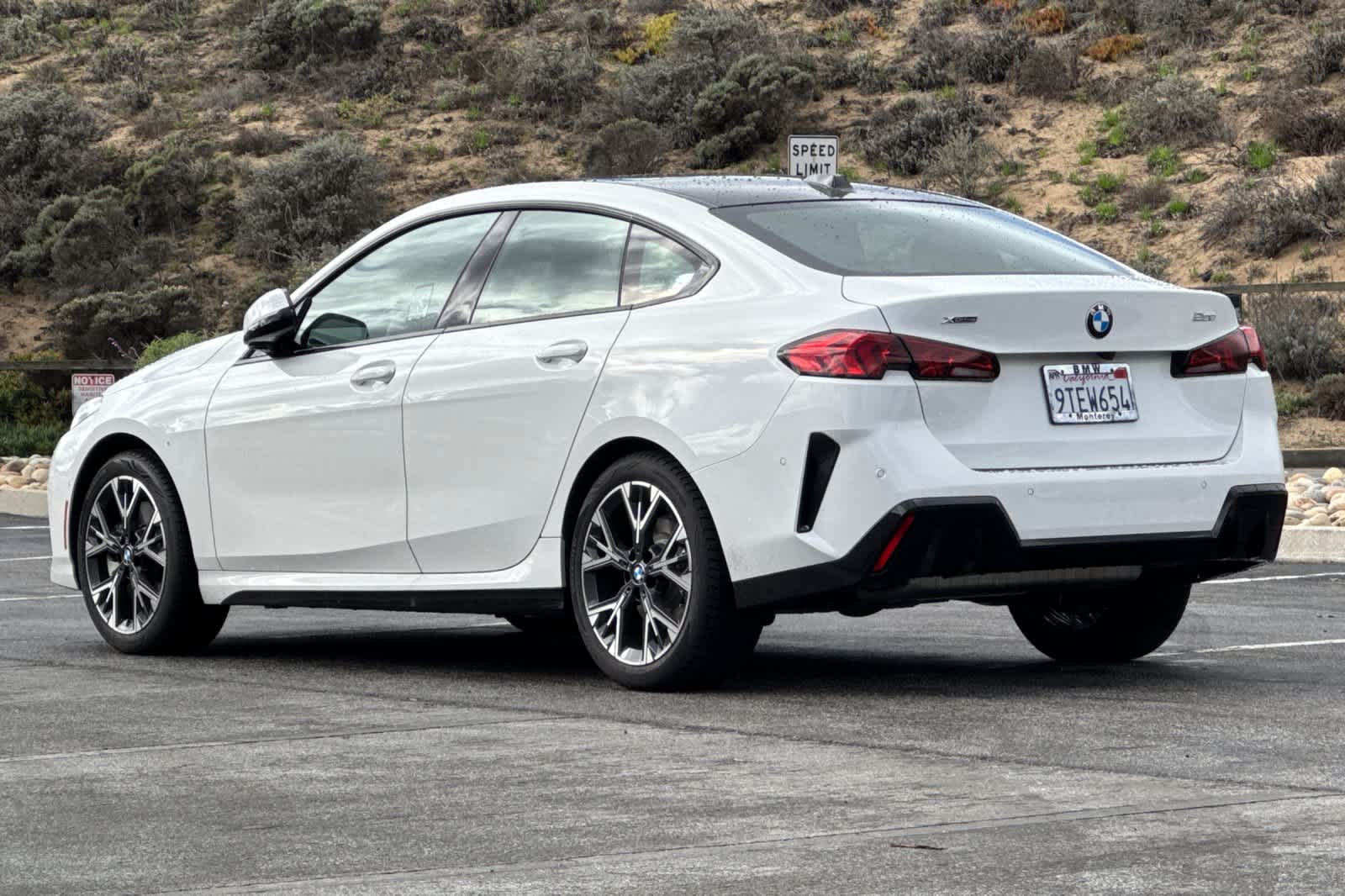 Thumbnail: 2025 BMW 2 Series - 7