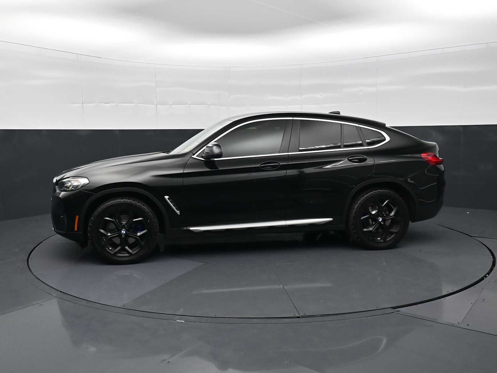 2022 BMW X4 30i - Photo 8