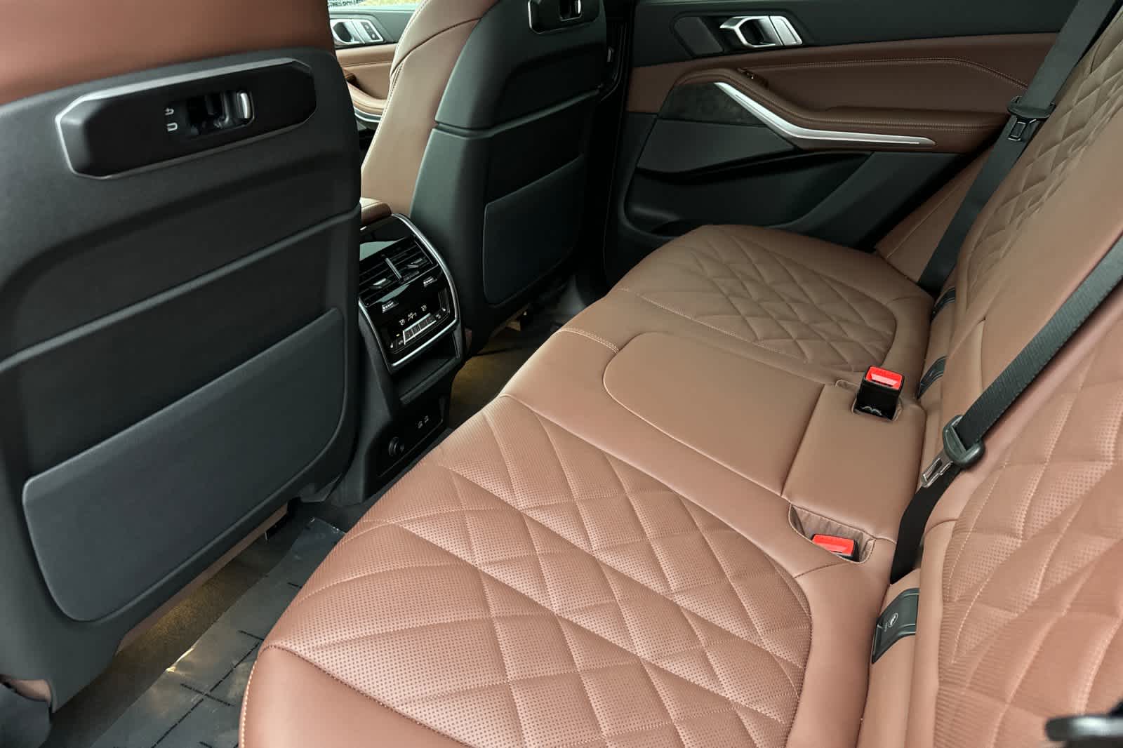 Thumbnail: 2026 BMW X5 - 4